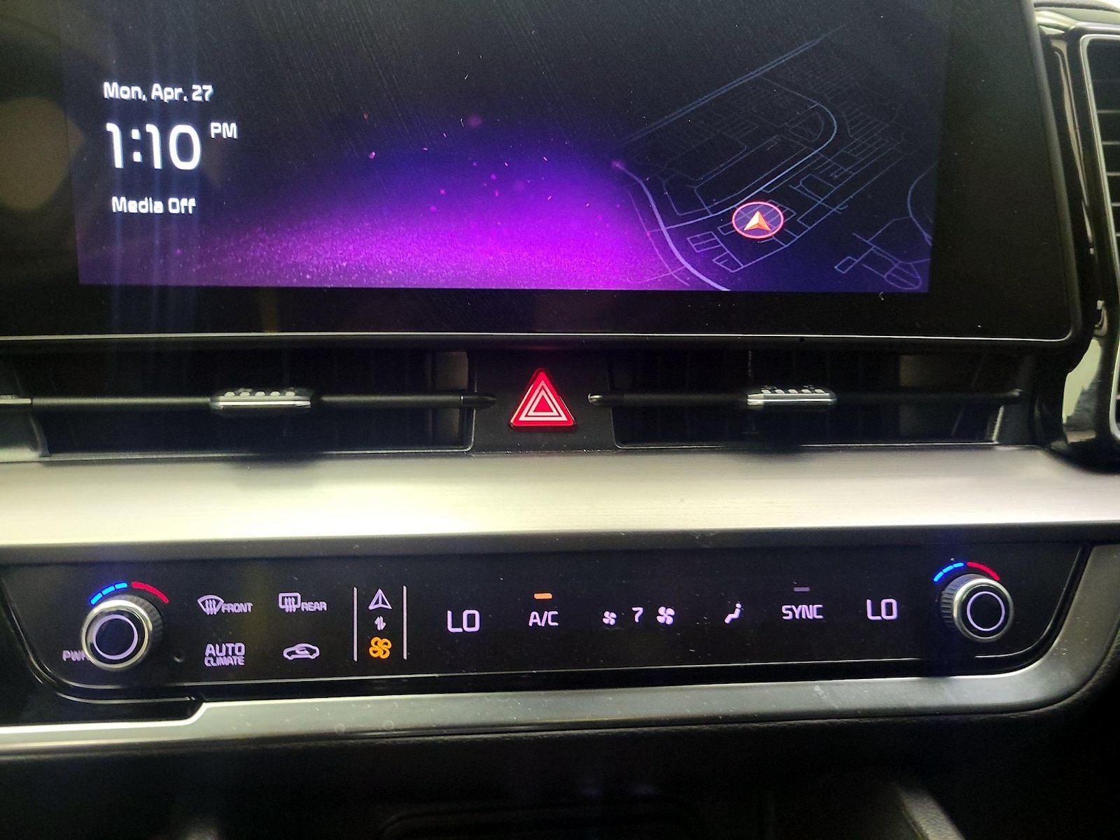 2023 Kia Sportage EX - Photo 16