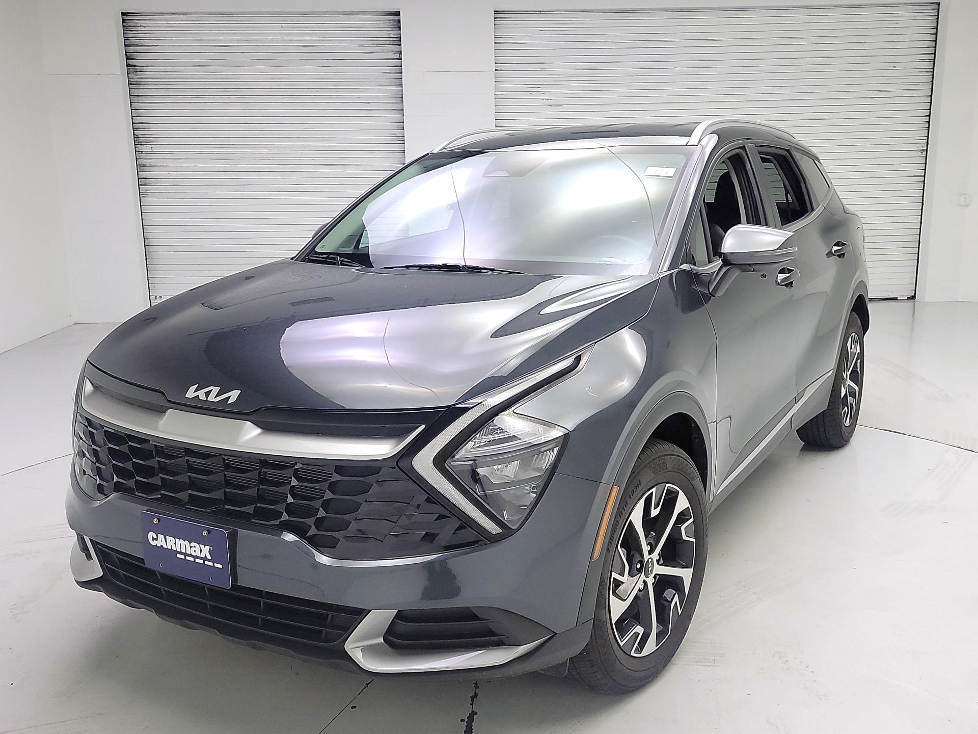 Thumbnail: 2023 Kia Sportage - 3