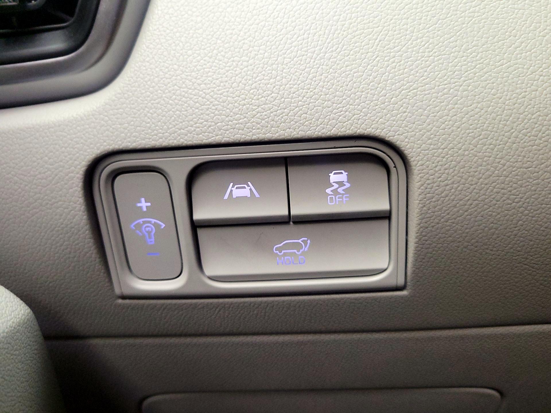 Thumbnail: 2023 Kia Sorento - 11