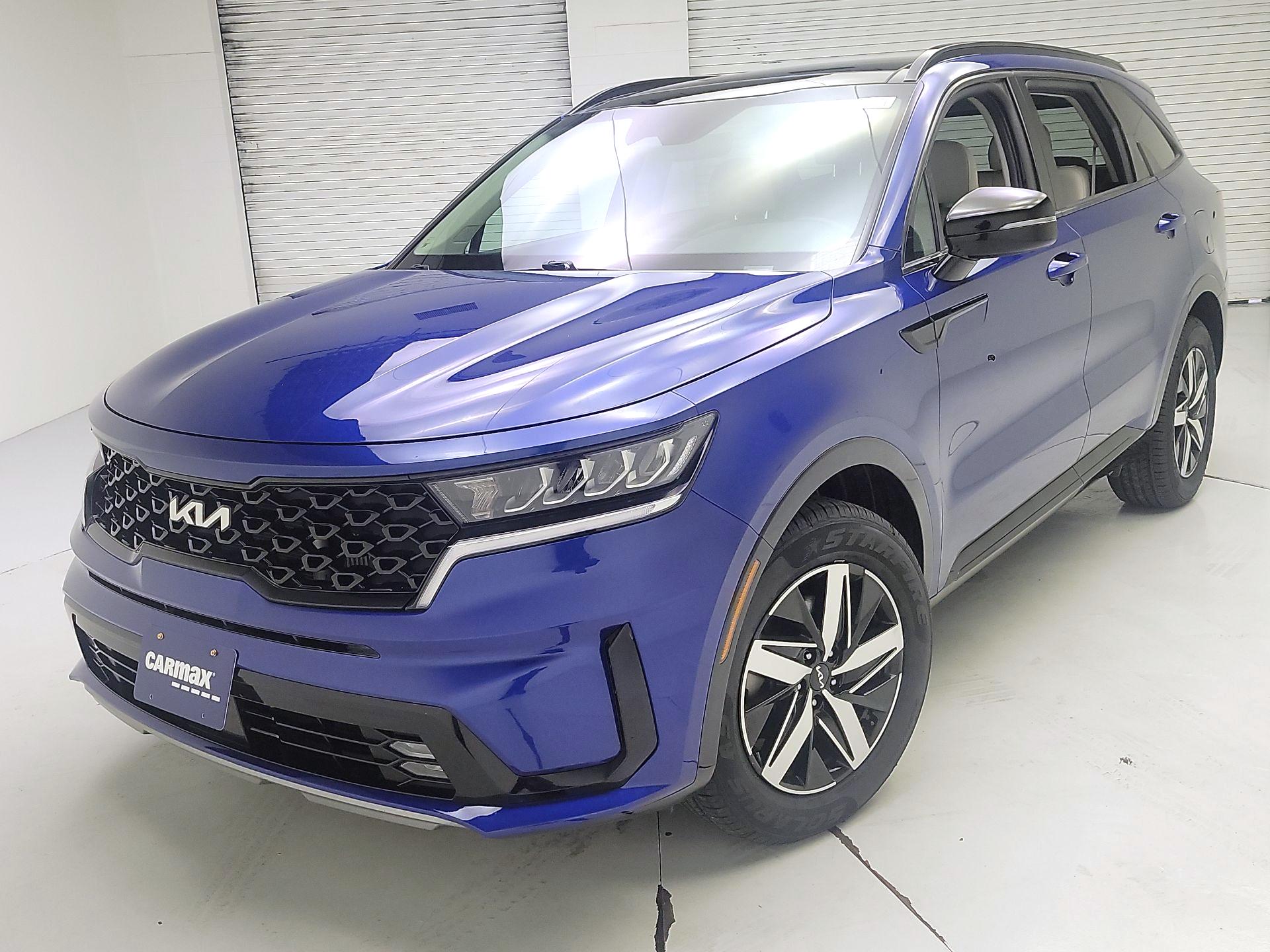 Thumbnail: 2023 Kia Sorento - 3