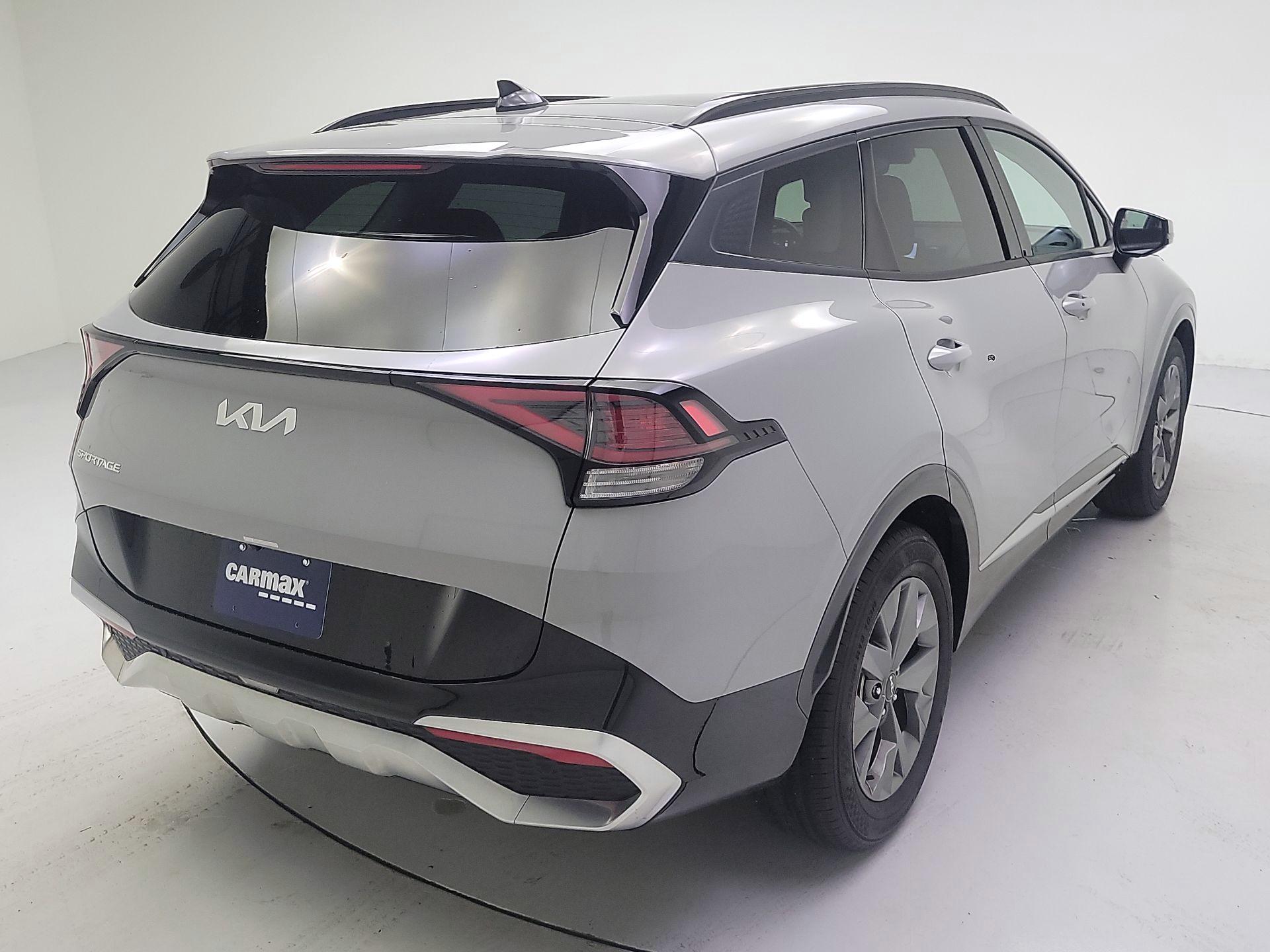 Thumbnail: 2023 Kia Sportage - 5