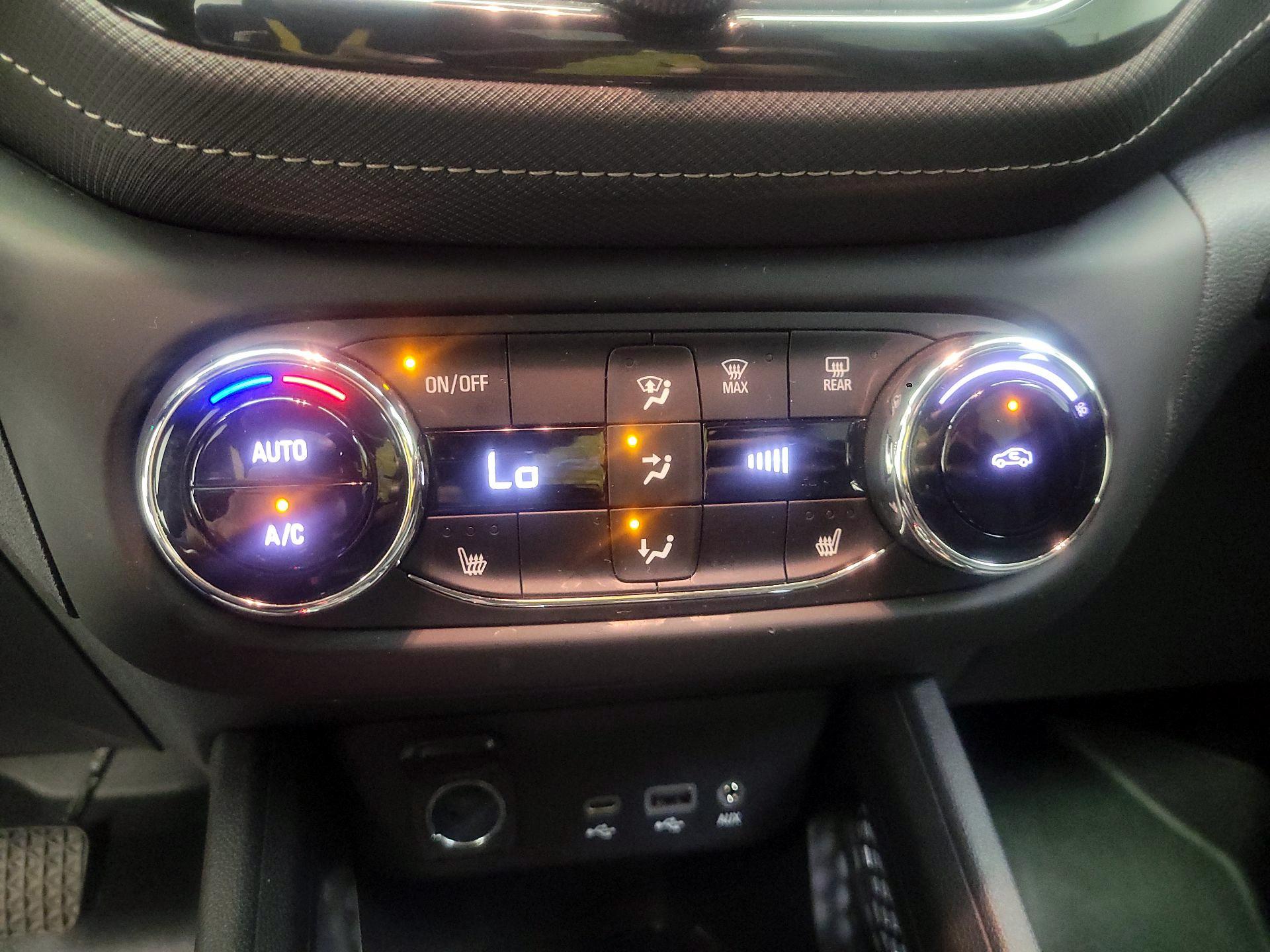 Thumbnail: 2023 Chevrolet TrailBlazer - 14