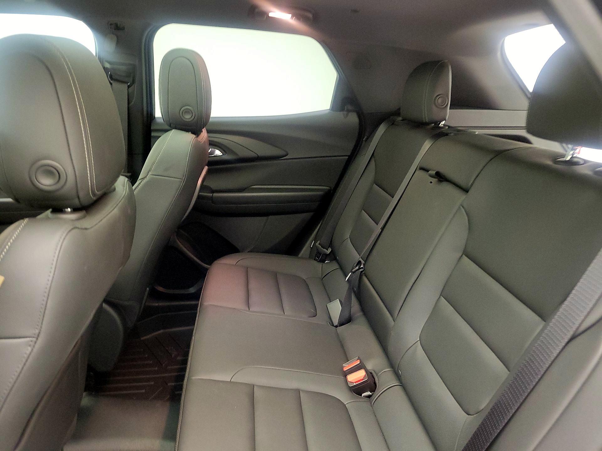 Thumbnail: 2023 Chevrolet TrailBlazer - 18