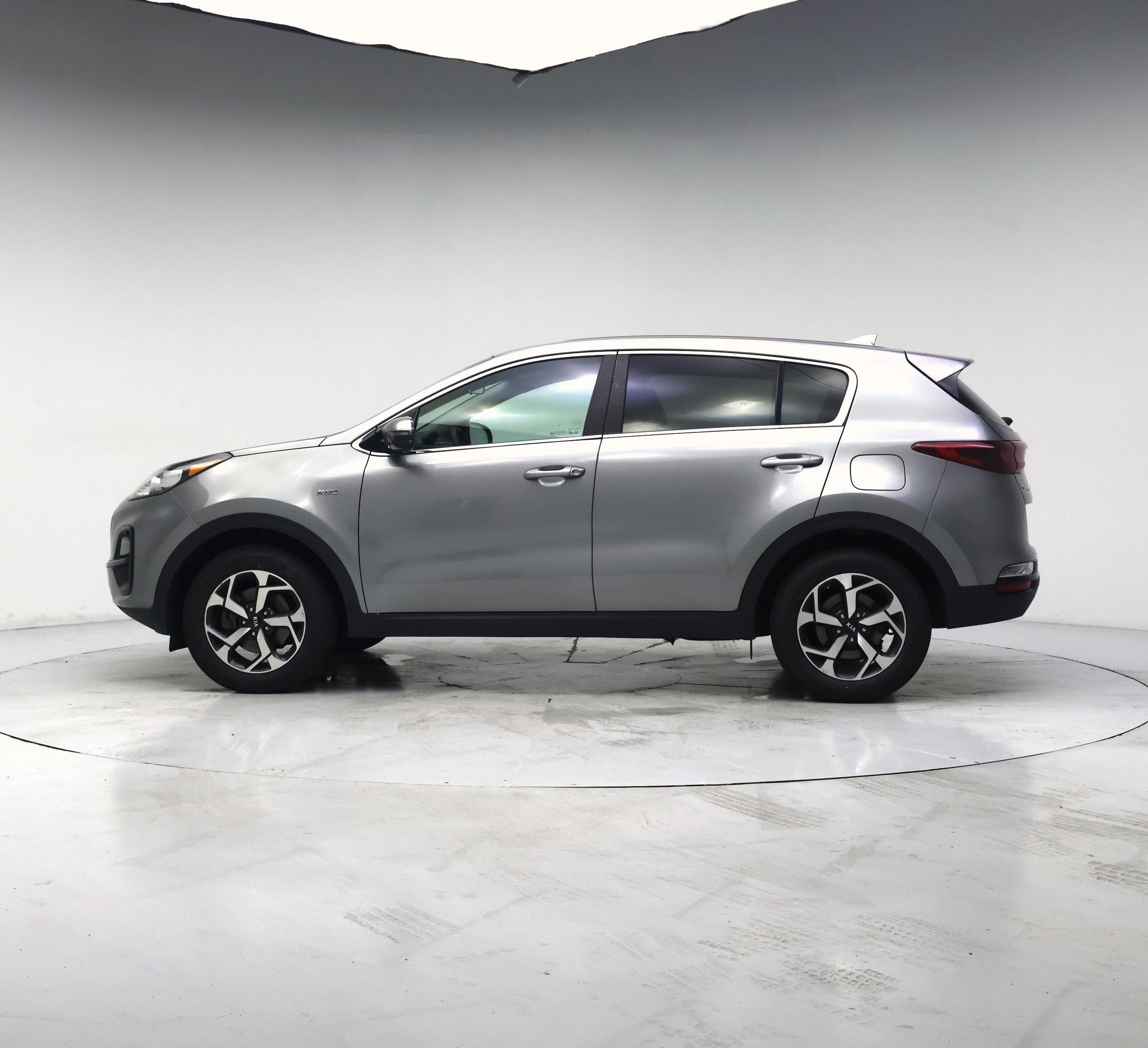 Thumbnail: 2020 Kia Sportage - 3