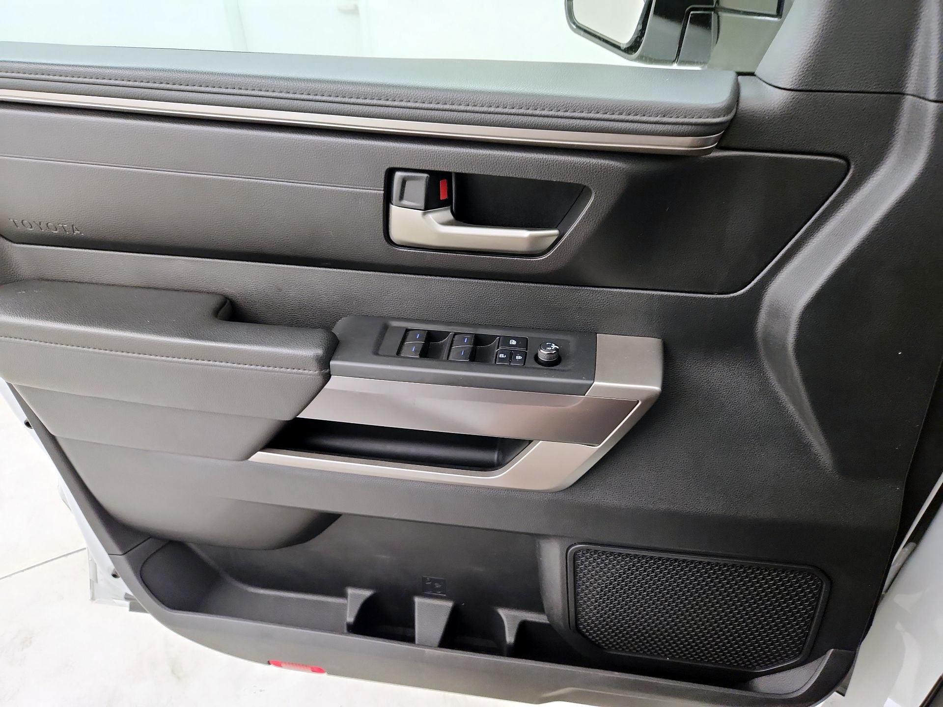 Thumbnail: 2022 Toyota Tundra - 12