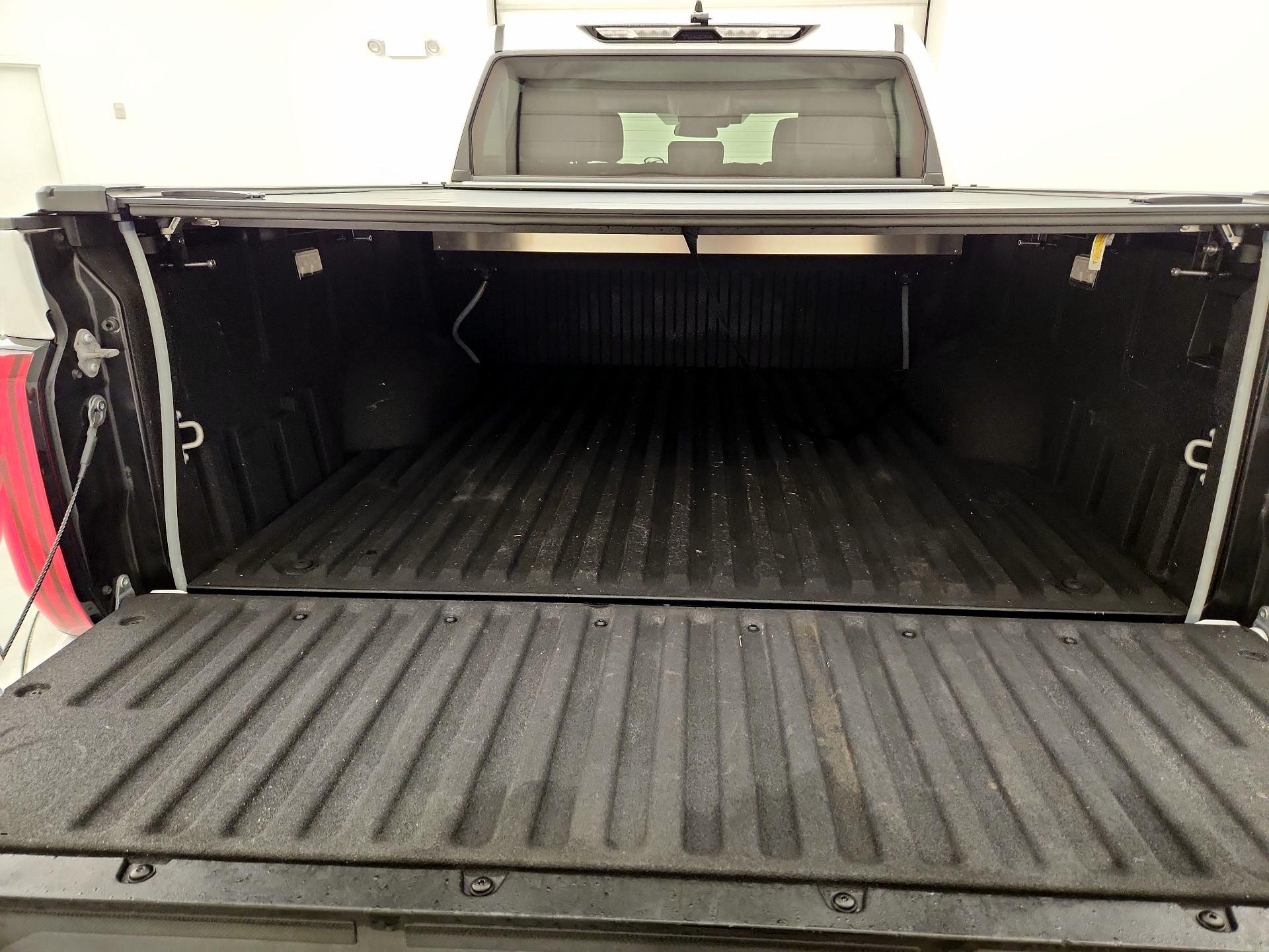 Thumbnail: 2022 Toyota Tundra - 20