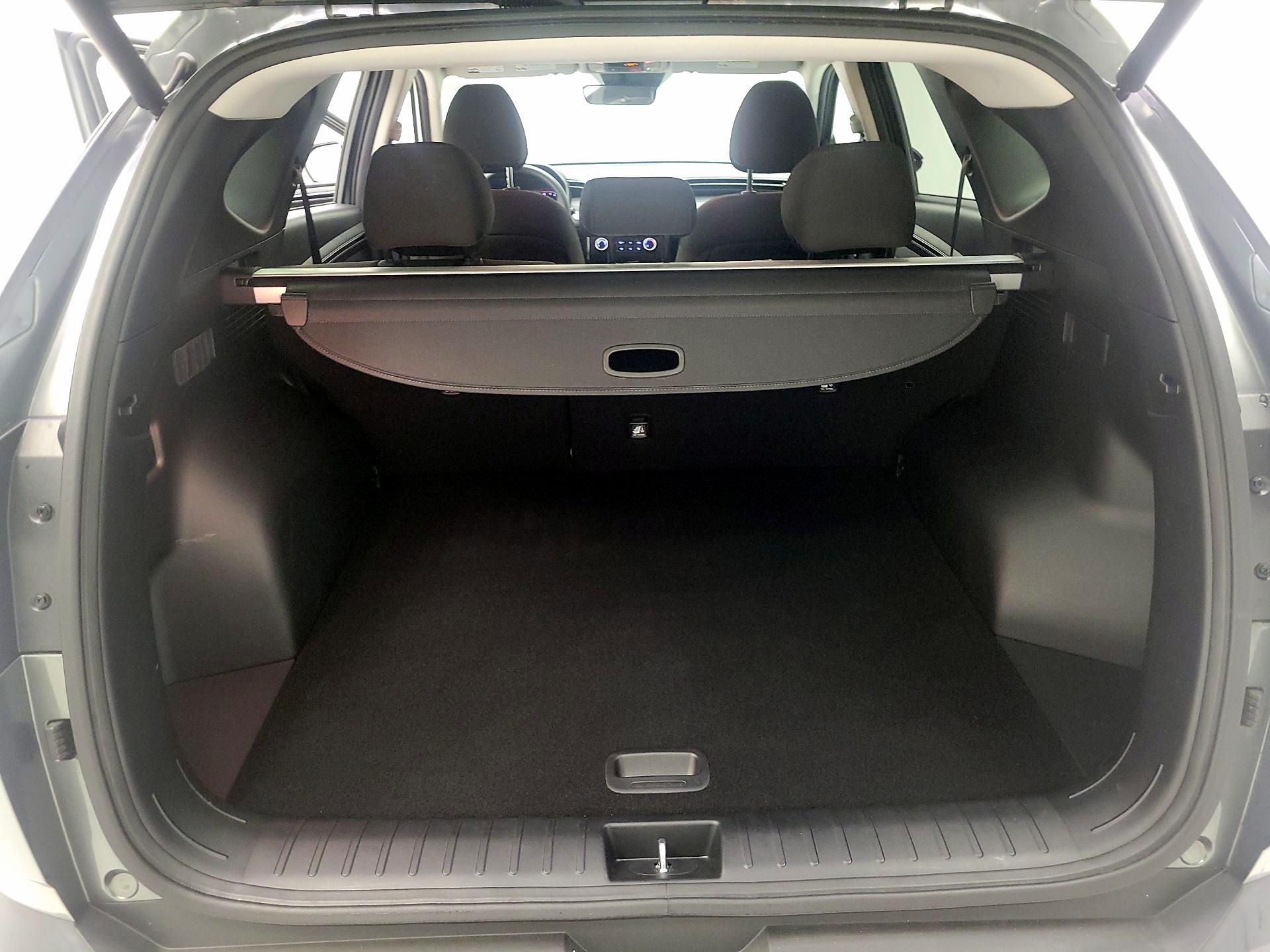 Thumbnail: 2023 Hyundai Tucson - 18