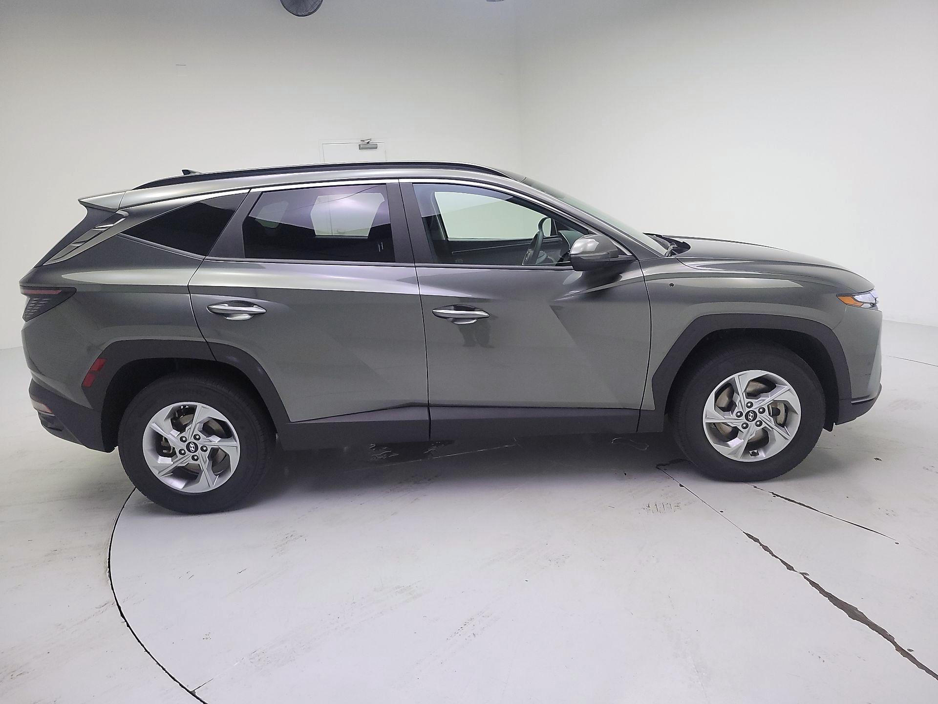 Thumbnail: 2023 Hyundai Tucson - 4