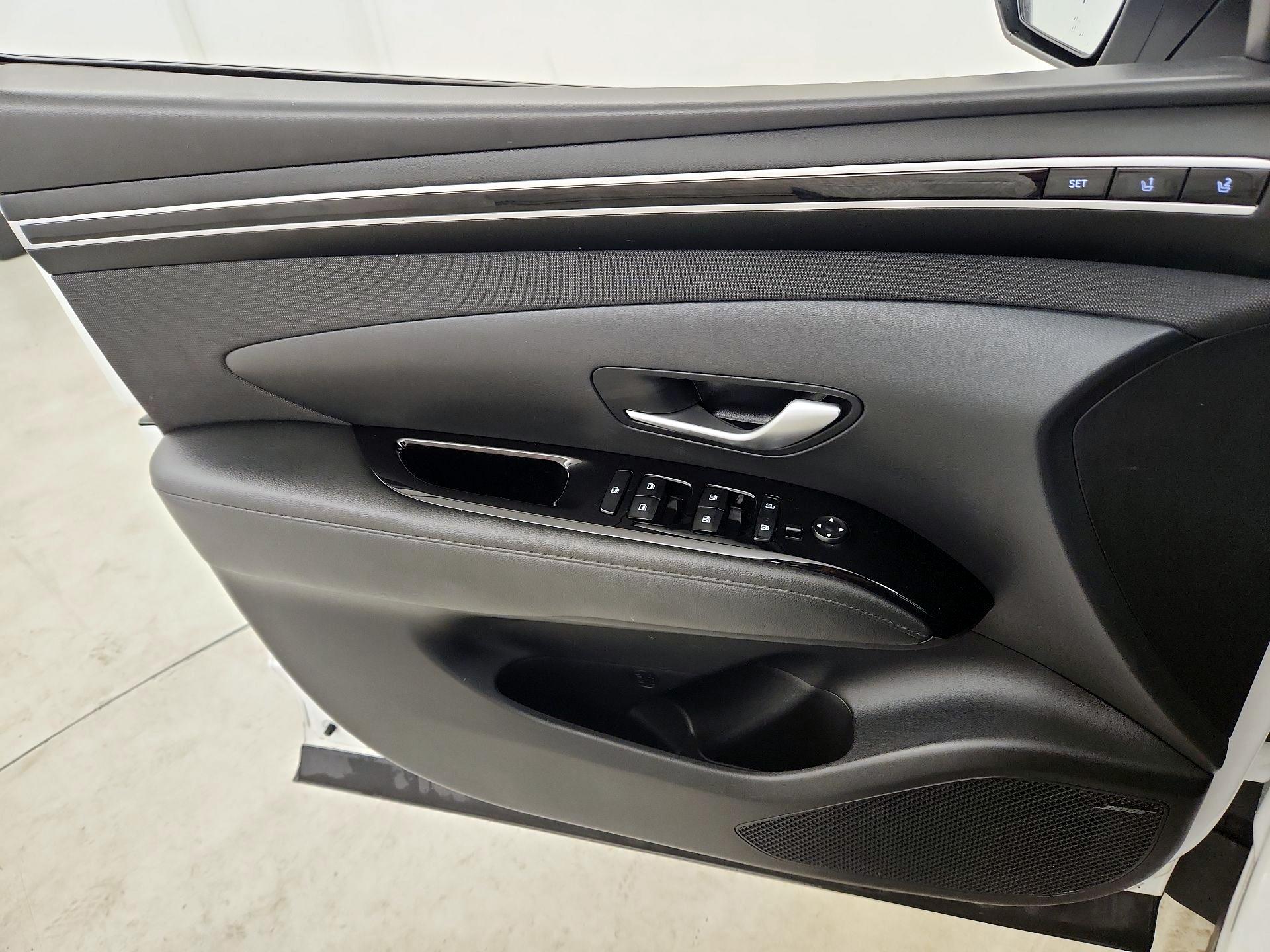 Thumbnail: 2023 Hyundai Tucson - 12