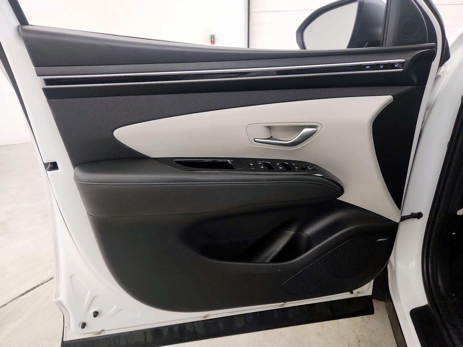 Thumbnail: 2023 Hyundai Tucson - 10