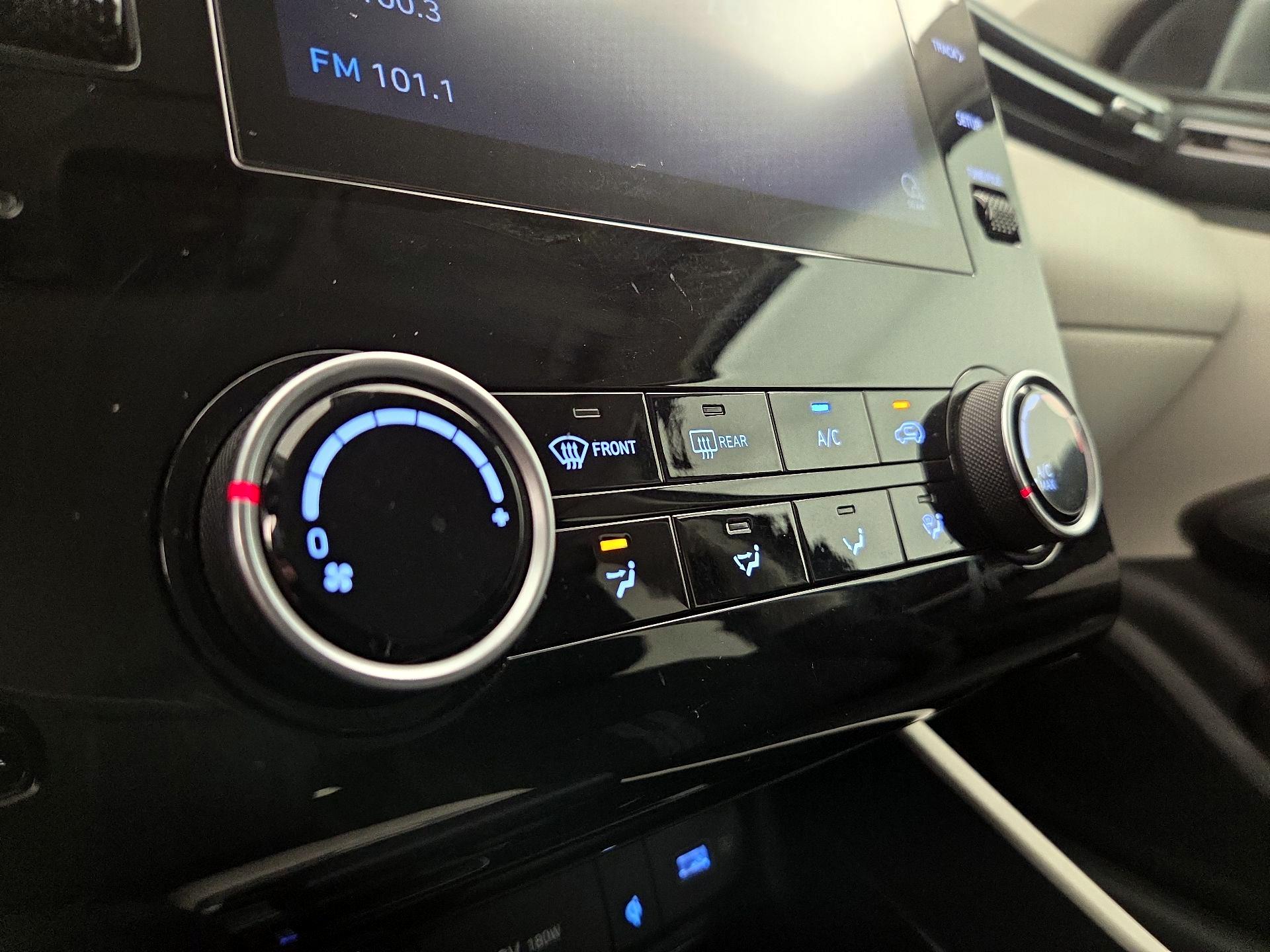 Thumbnail: 2023 Hyundai Tucson - 16