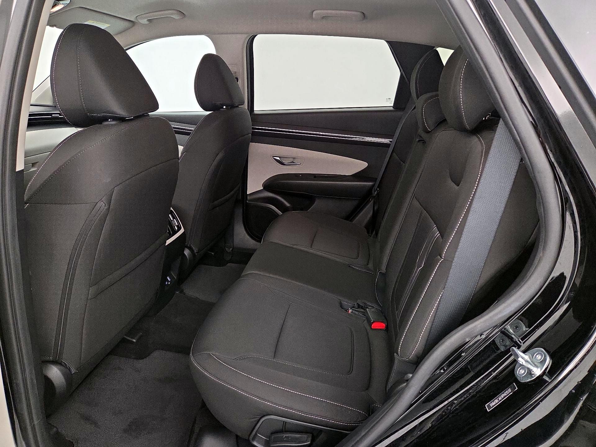 Thumbnail: 2023 Hyundai Tucson - 19