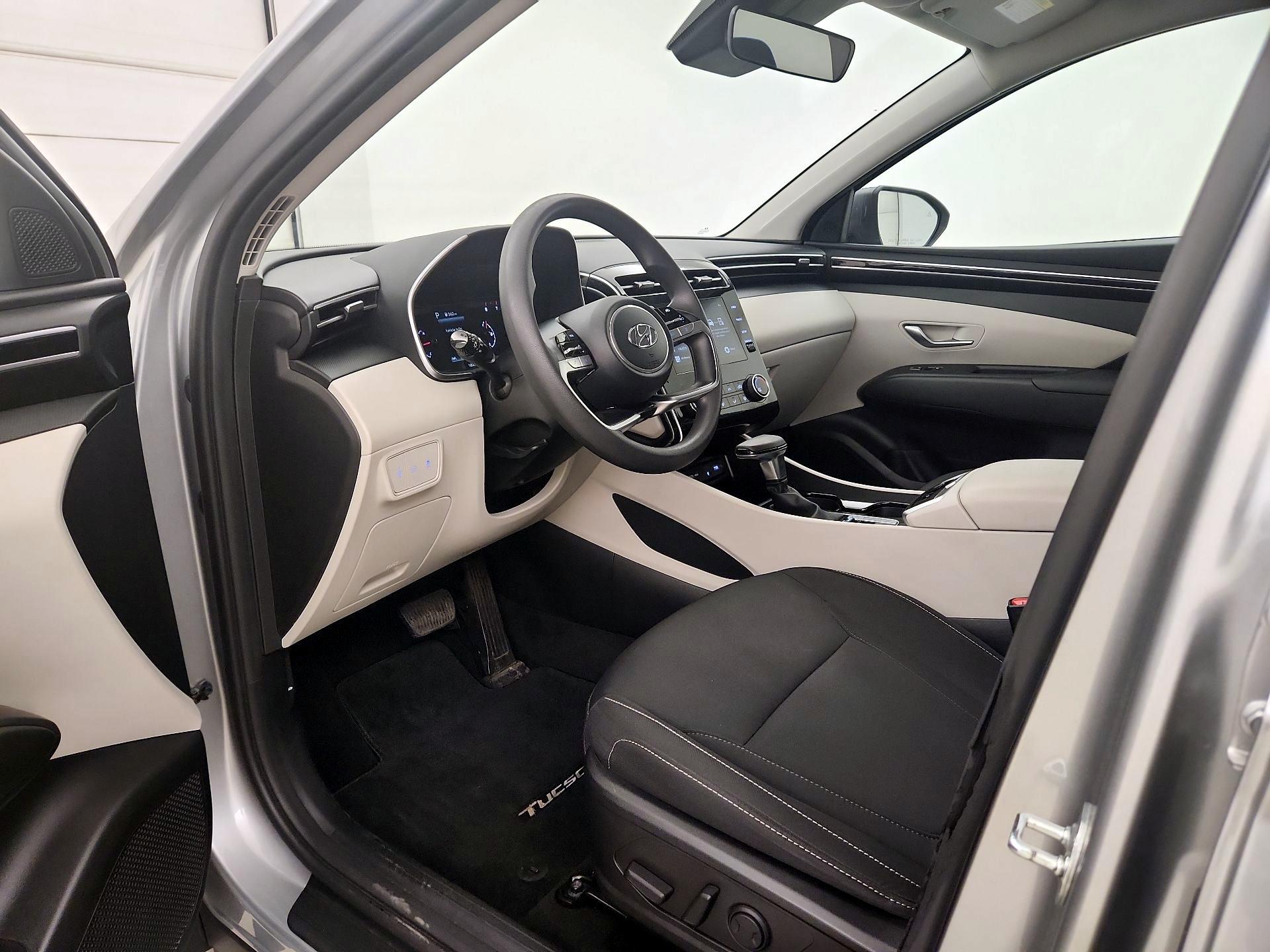 Thumbnail: 2023 Hyundai Tucson - 9