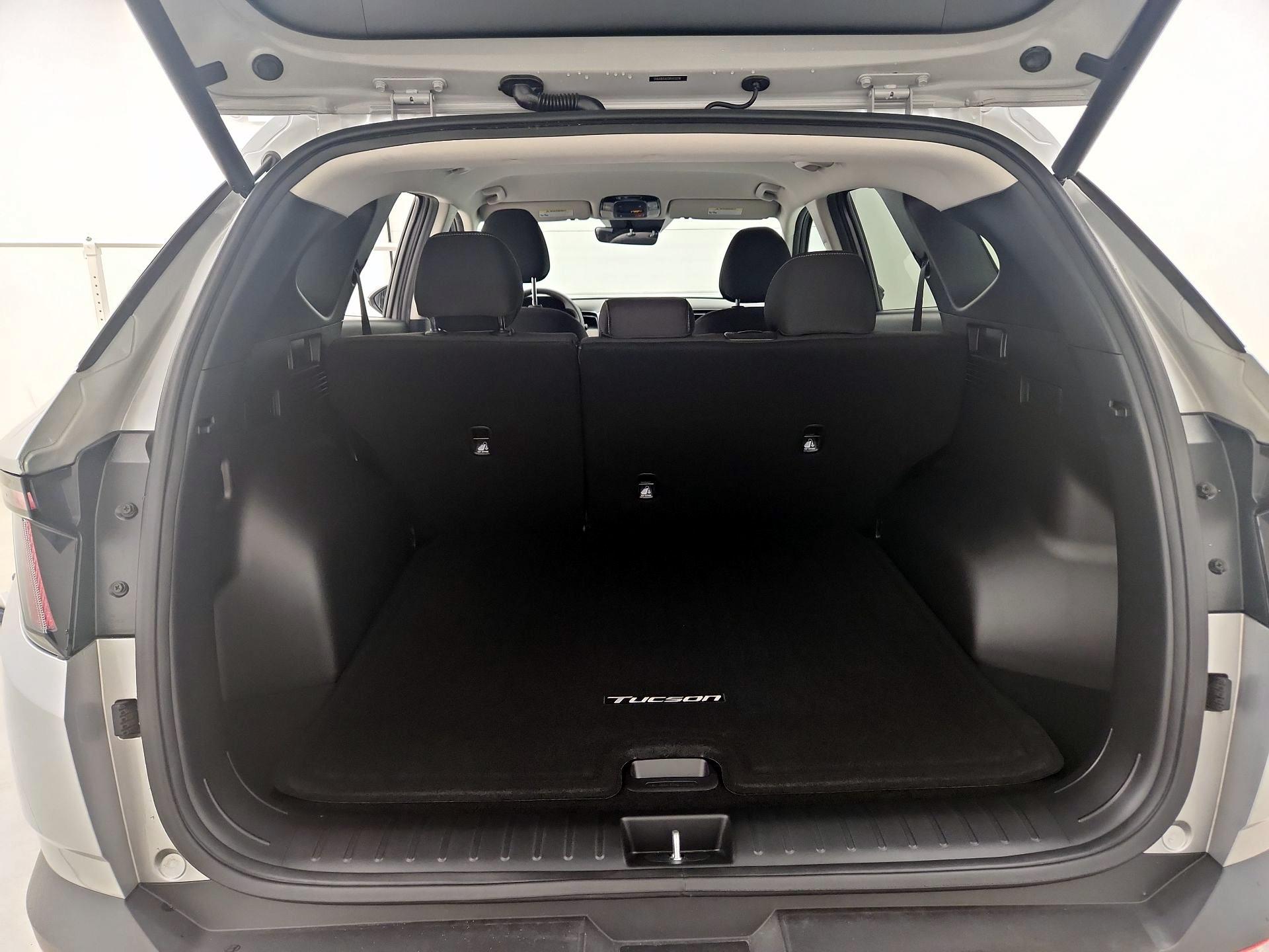 Thumbnail: 2023 Hyundai Tucson - 18