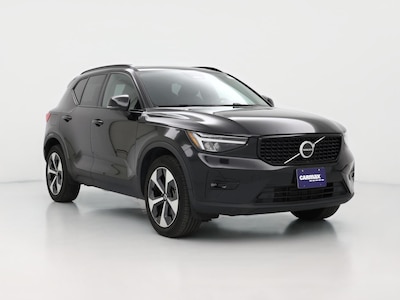 2023 Volvo XC40 B4 Ultimate Dark Theme