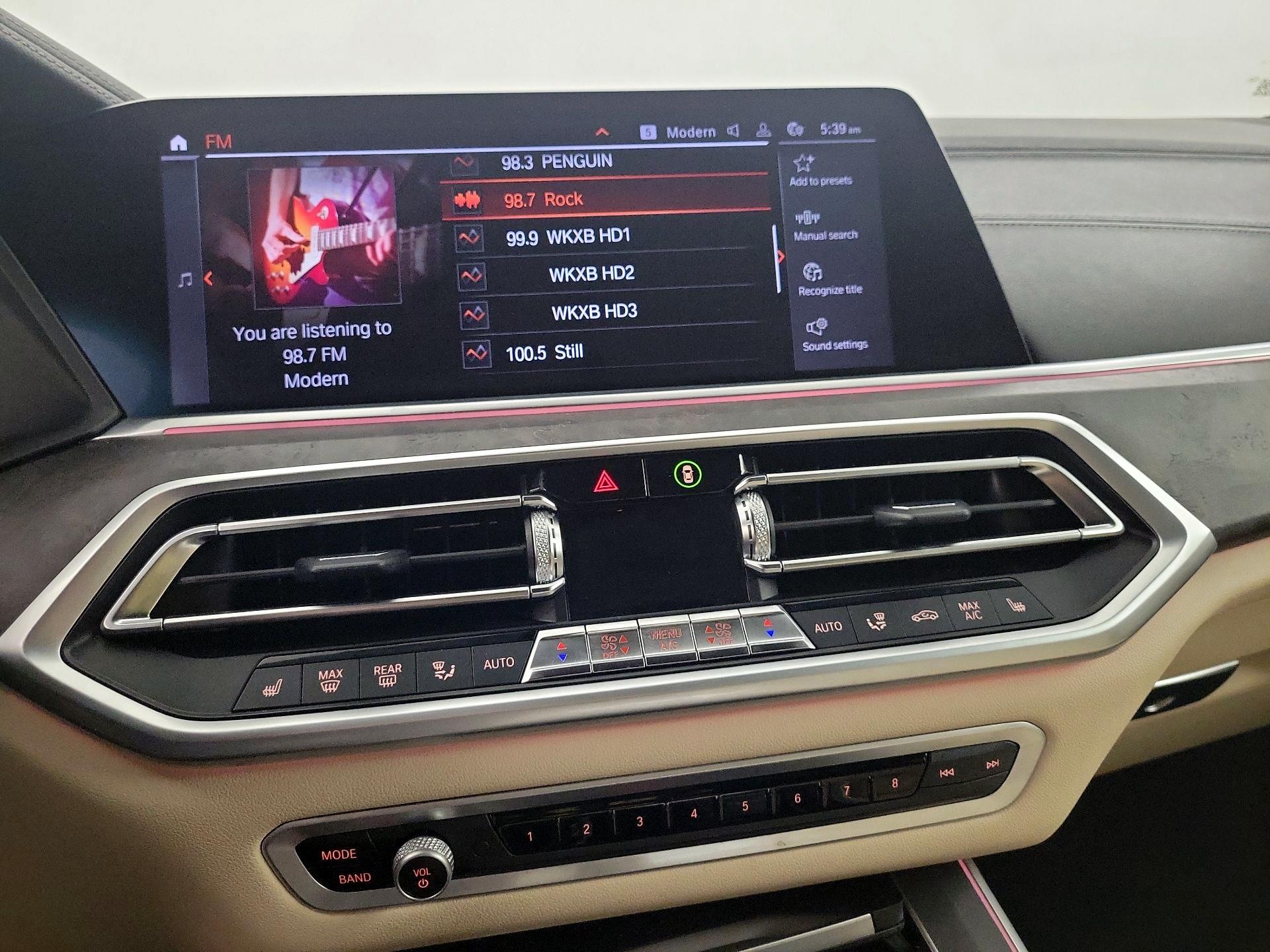 Thumbnail: 2022 BMW X5 - 15