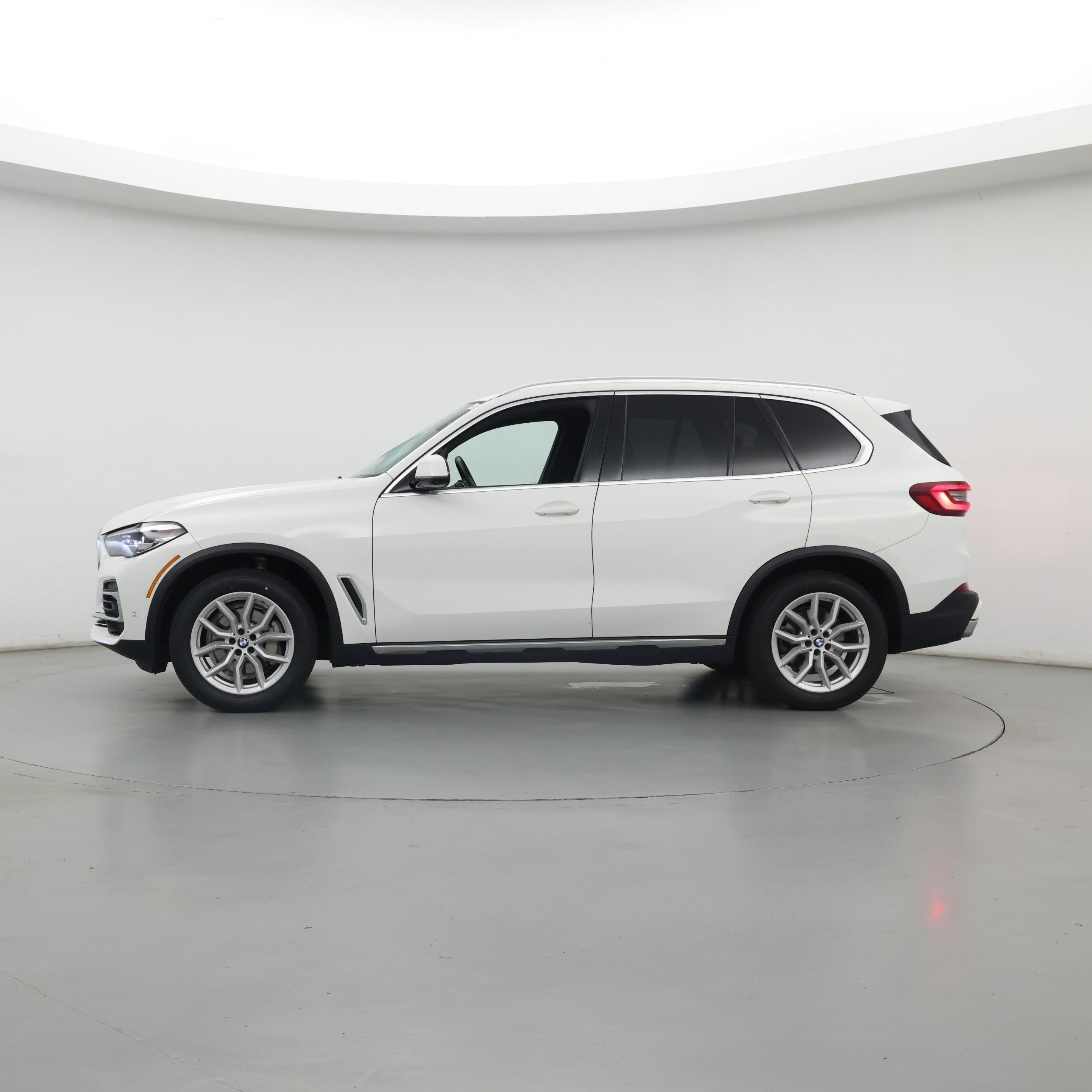 Thumbnail: 2022 BMW X5 - 3