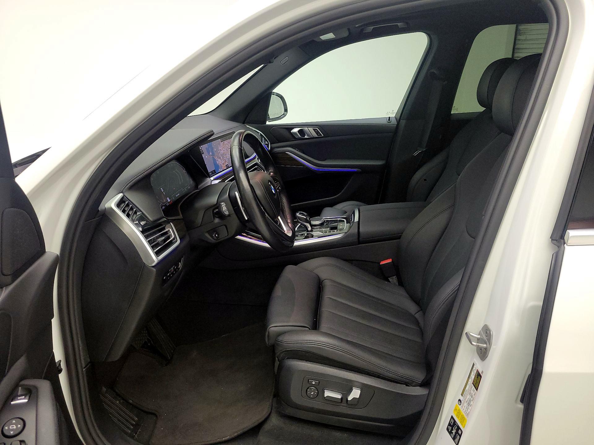 Thumbnail: 2021 BMW X5 - 9