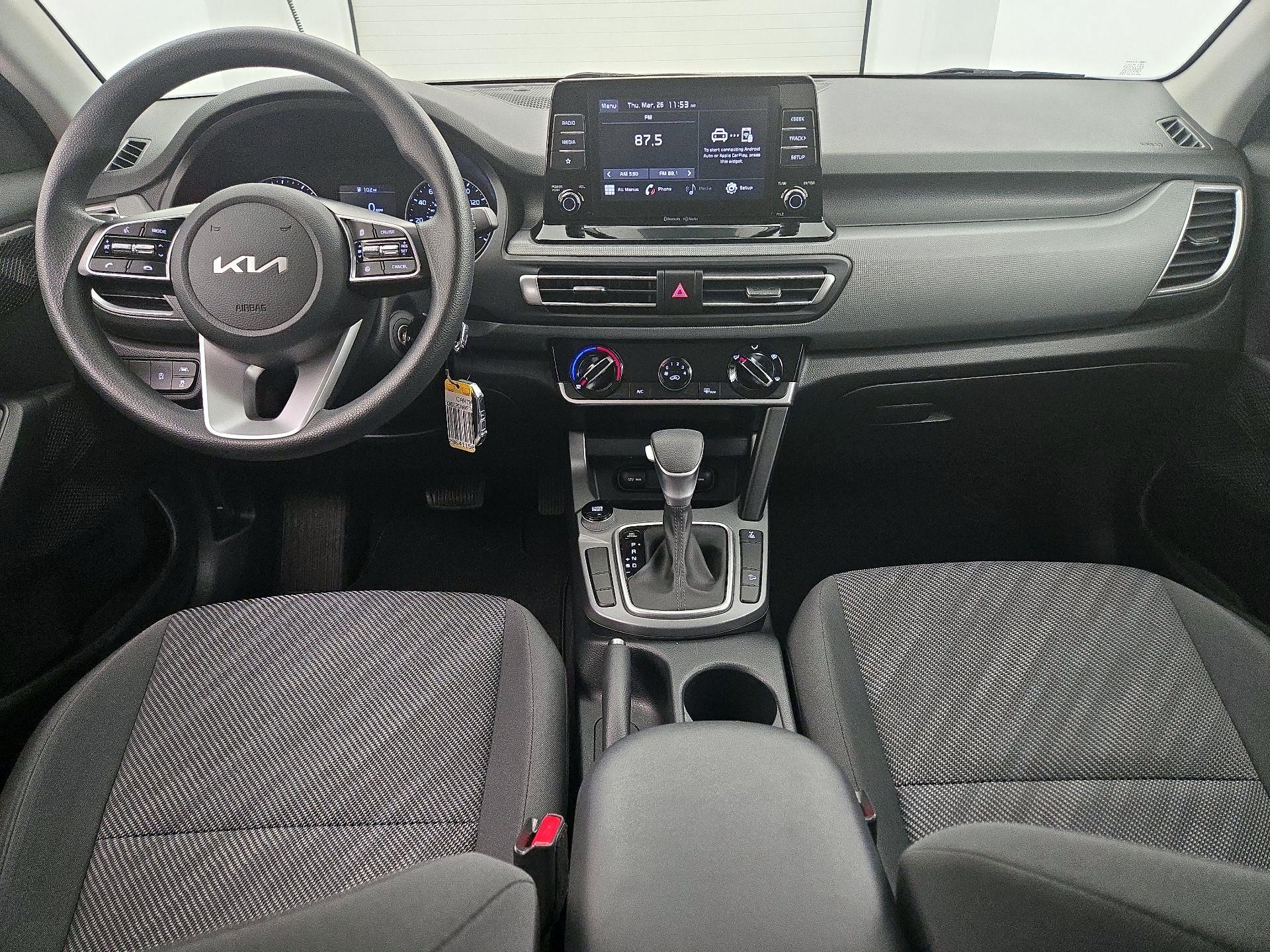 Thumbnail: 2023 Kia Seltos - 9