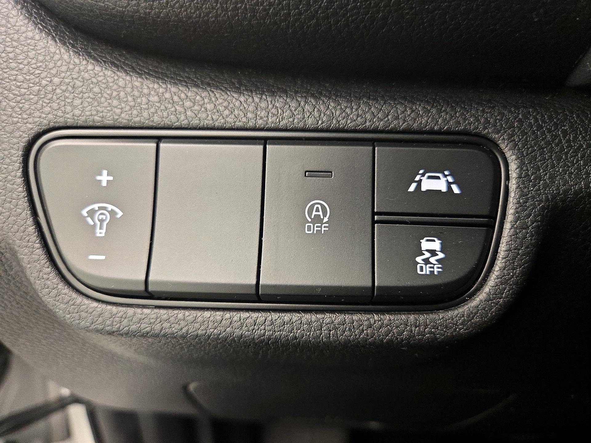 Thumbnail: 2023 Kia Seltos - 13