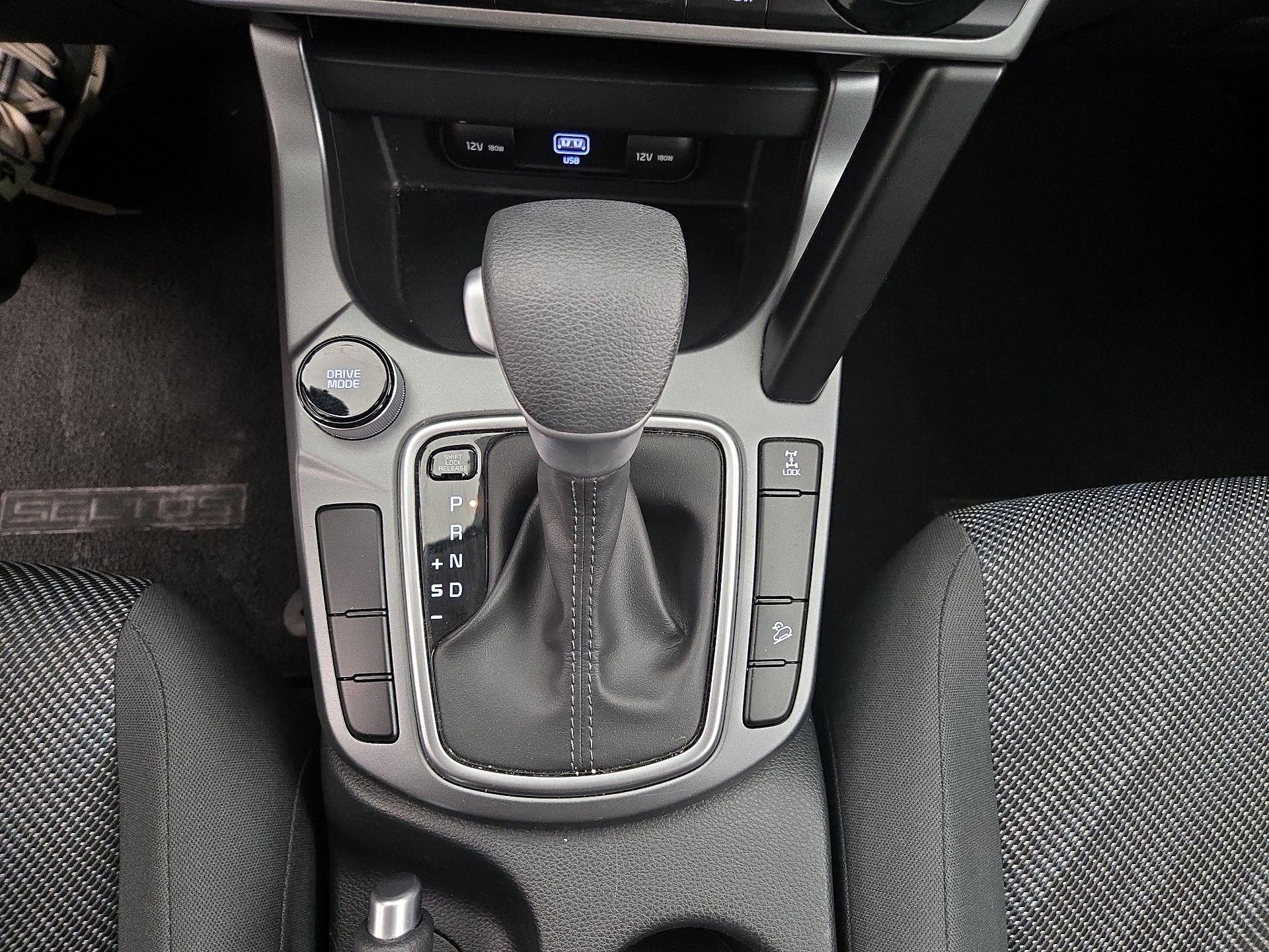 Thumbnail: 2023 Kia Seltos - 17