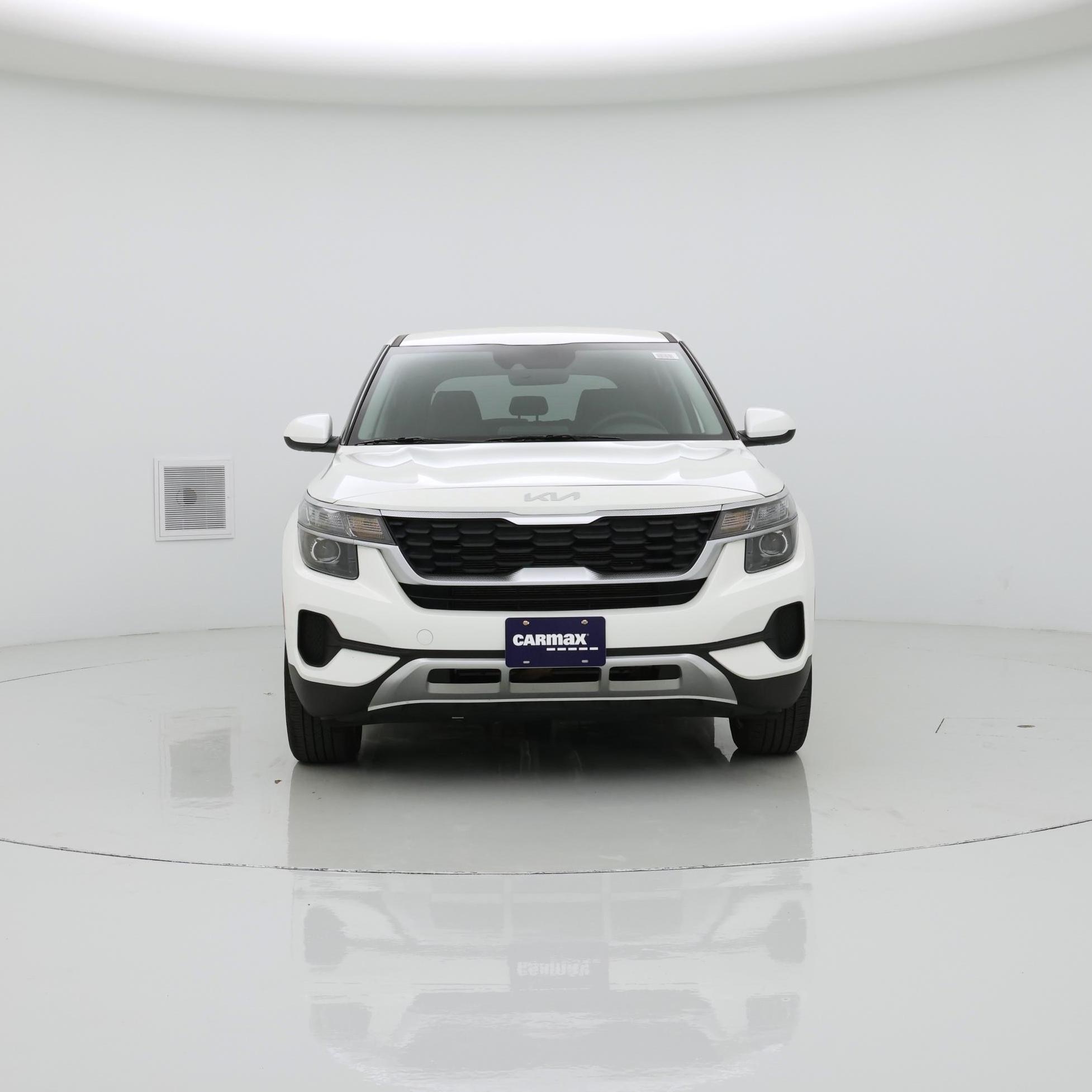 Thumbnail: 2023 Kia Seltos - 5