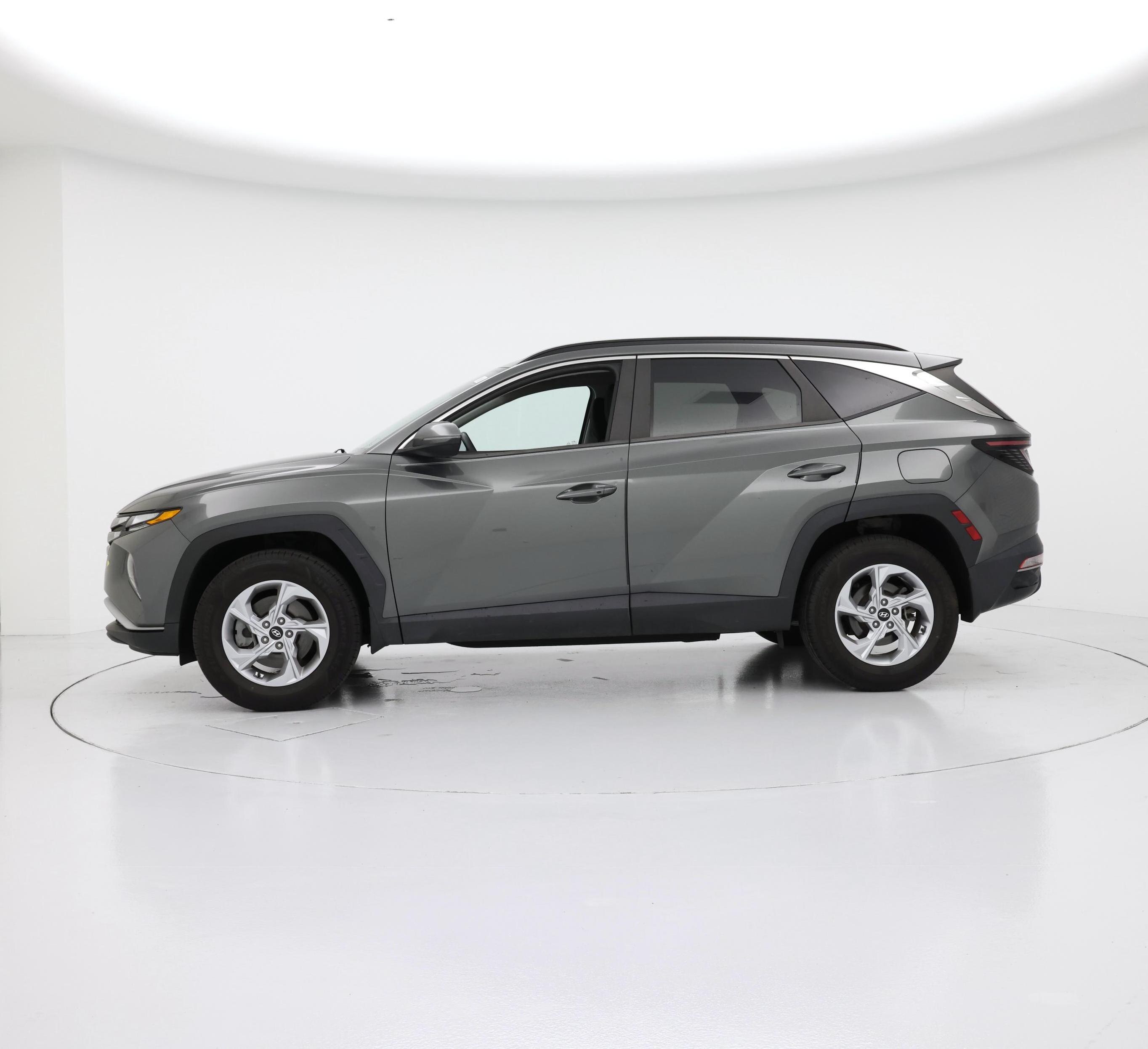 Thumbnail: 2022 Hyundai Tucson - 3