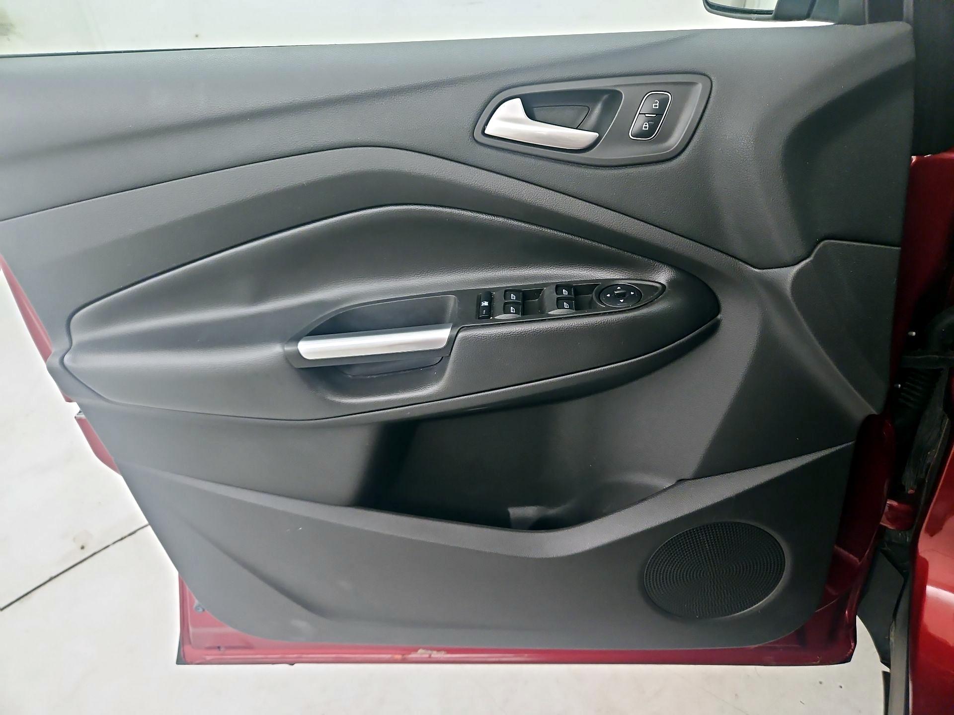 Thumbnail: 2017 Ford Escape - 12