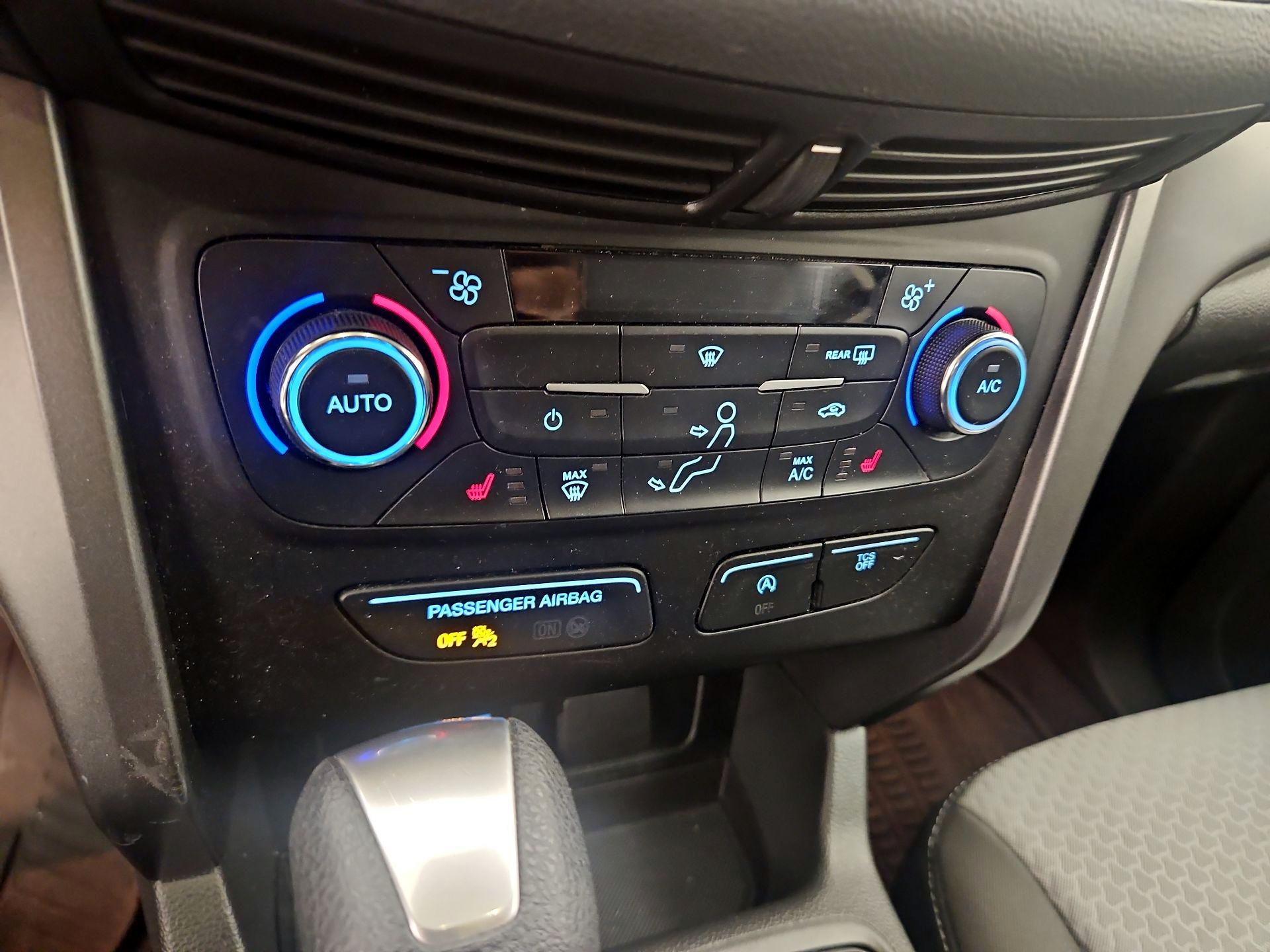 Thumbnail: 2017 Ford Escape - 16