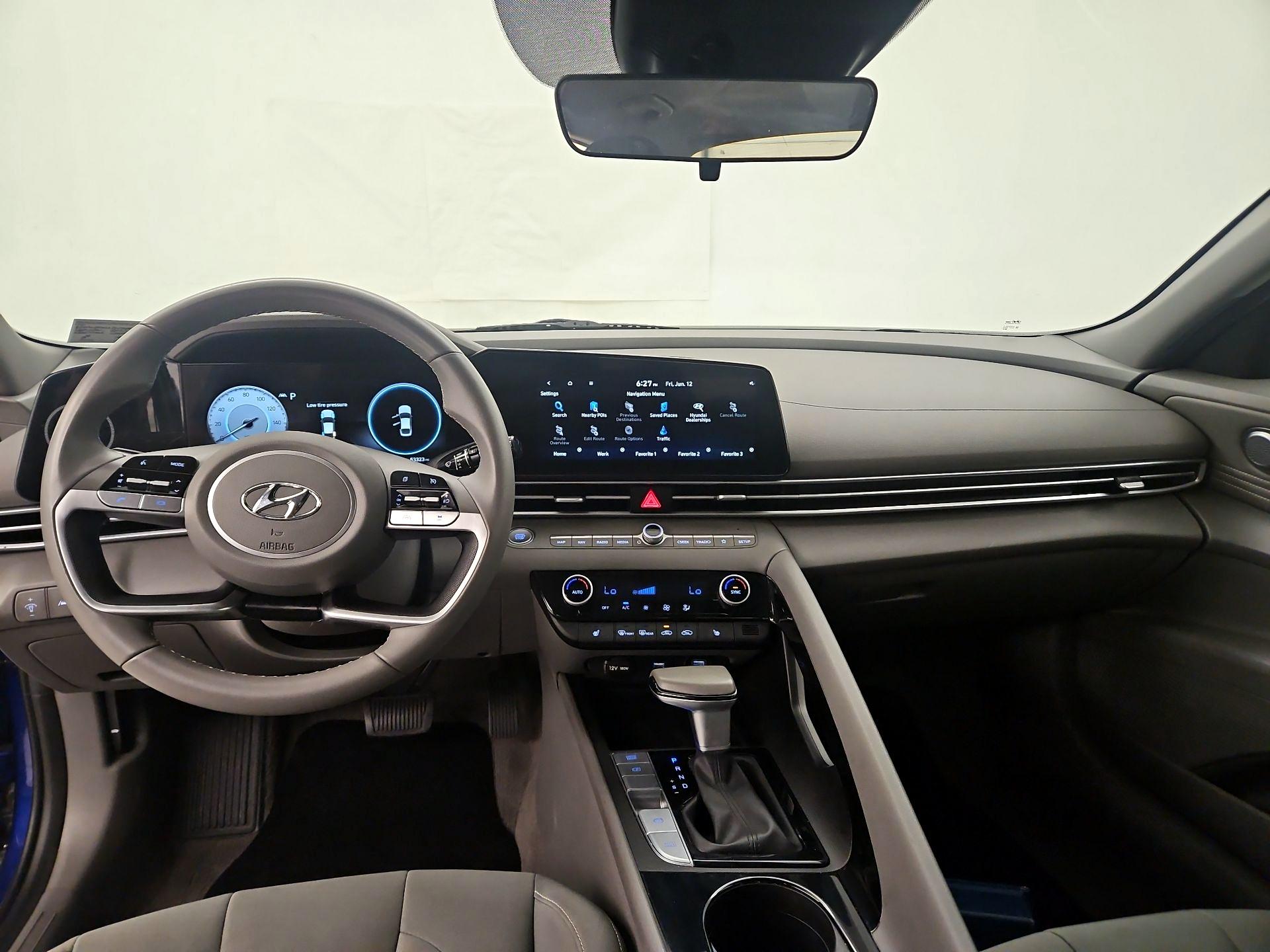 Thumbnail: 2023 Hyundai Elantra - 9
