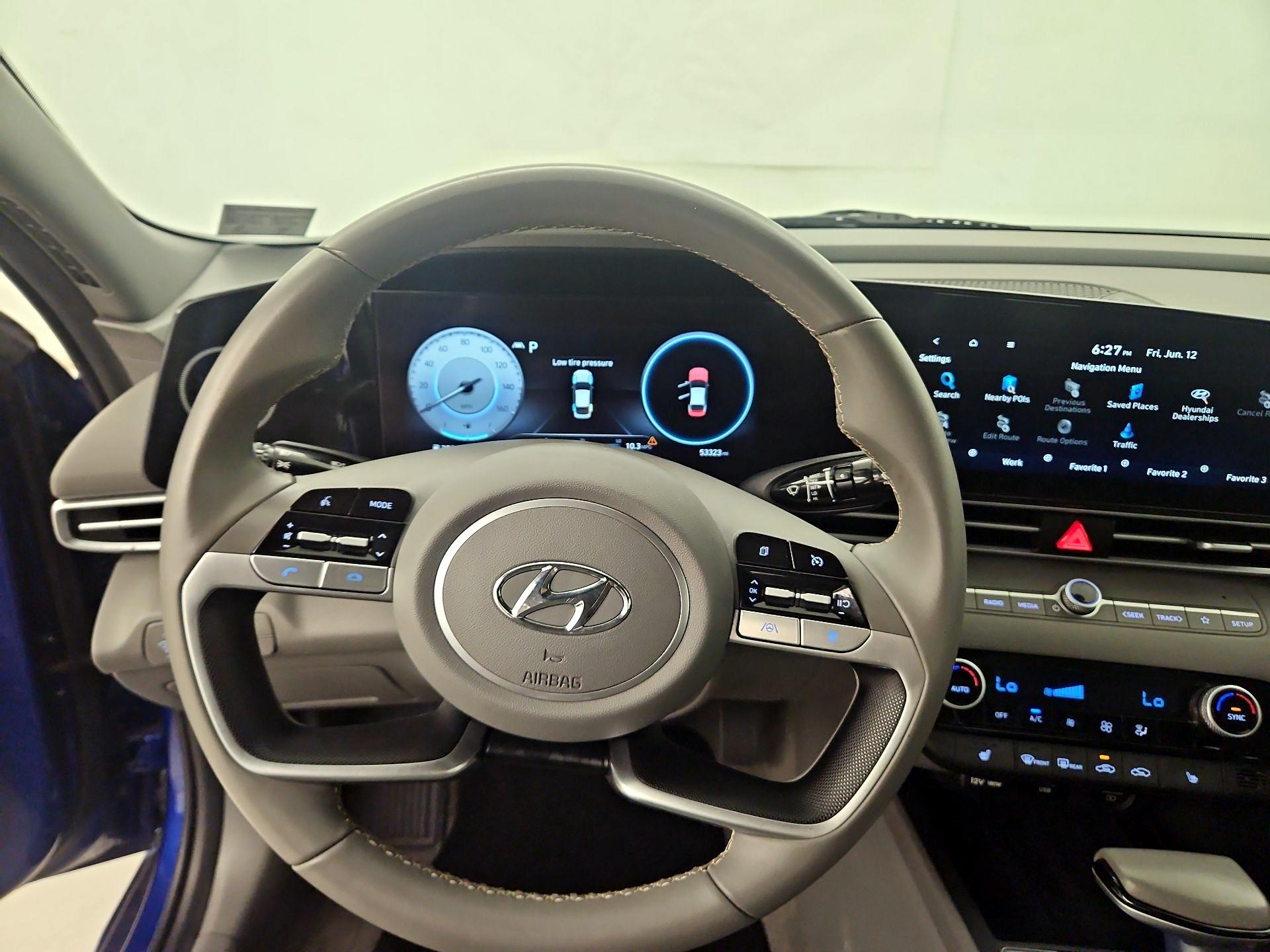 Thumbnail: 2023 Hyundai Elantra - 10