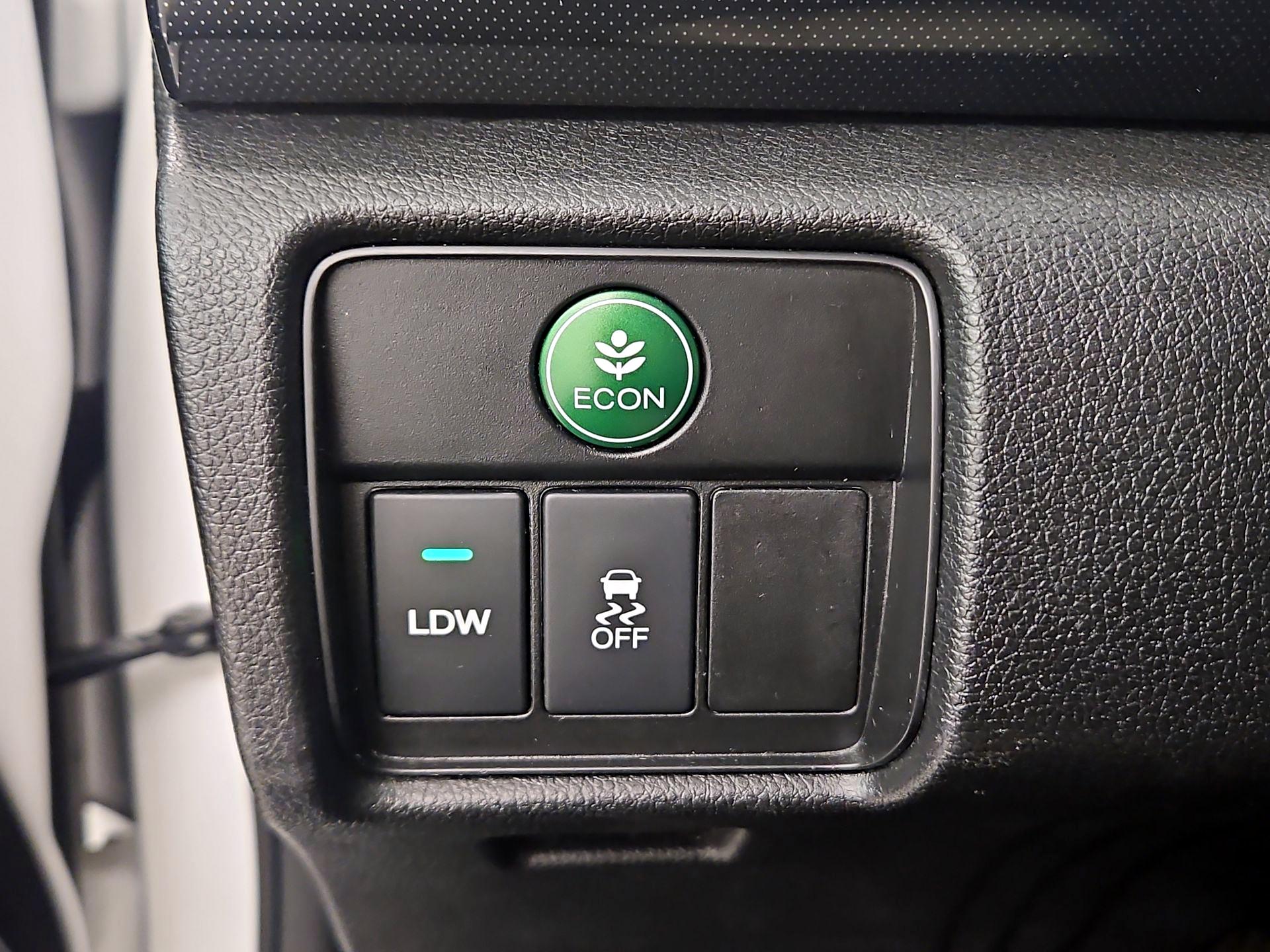 Thumbnail: 2015 Honda Accord - 13