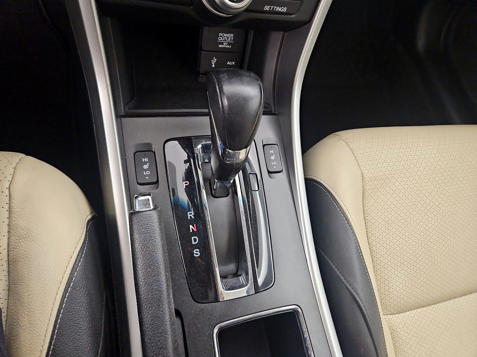 Thumbnail: 2015 Honda Accord - 18