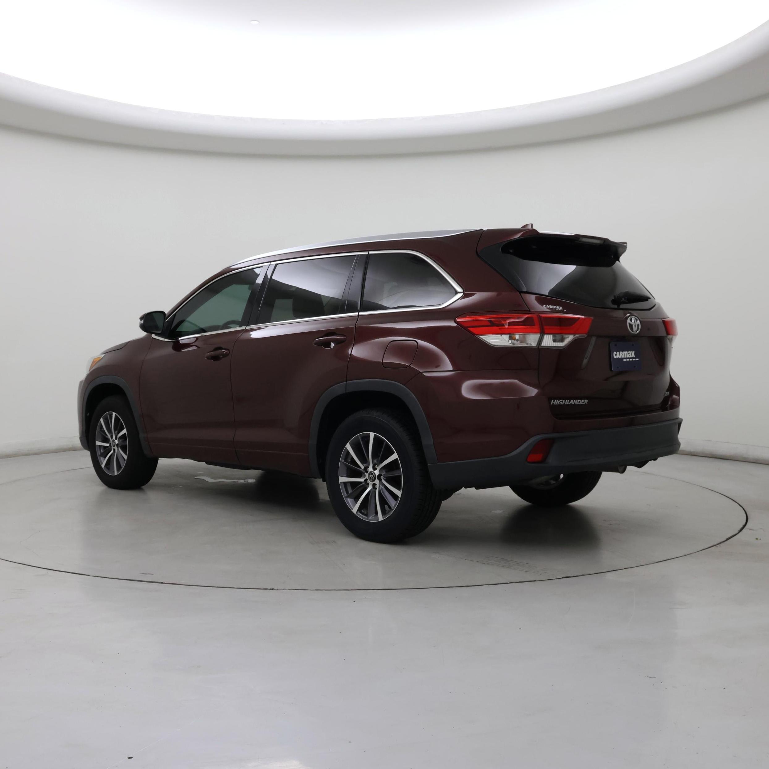 Thumbnail: 2018 Toyota Highlander - 2