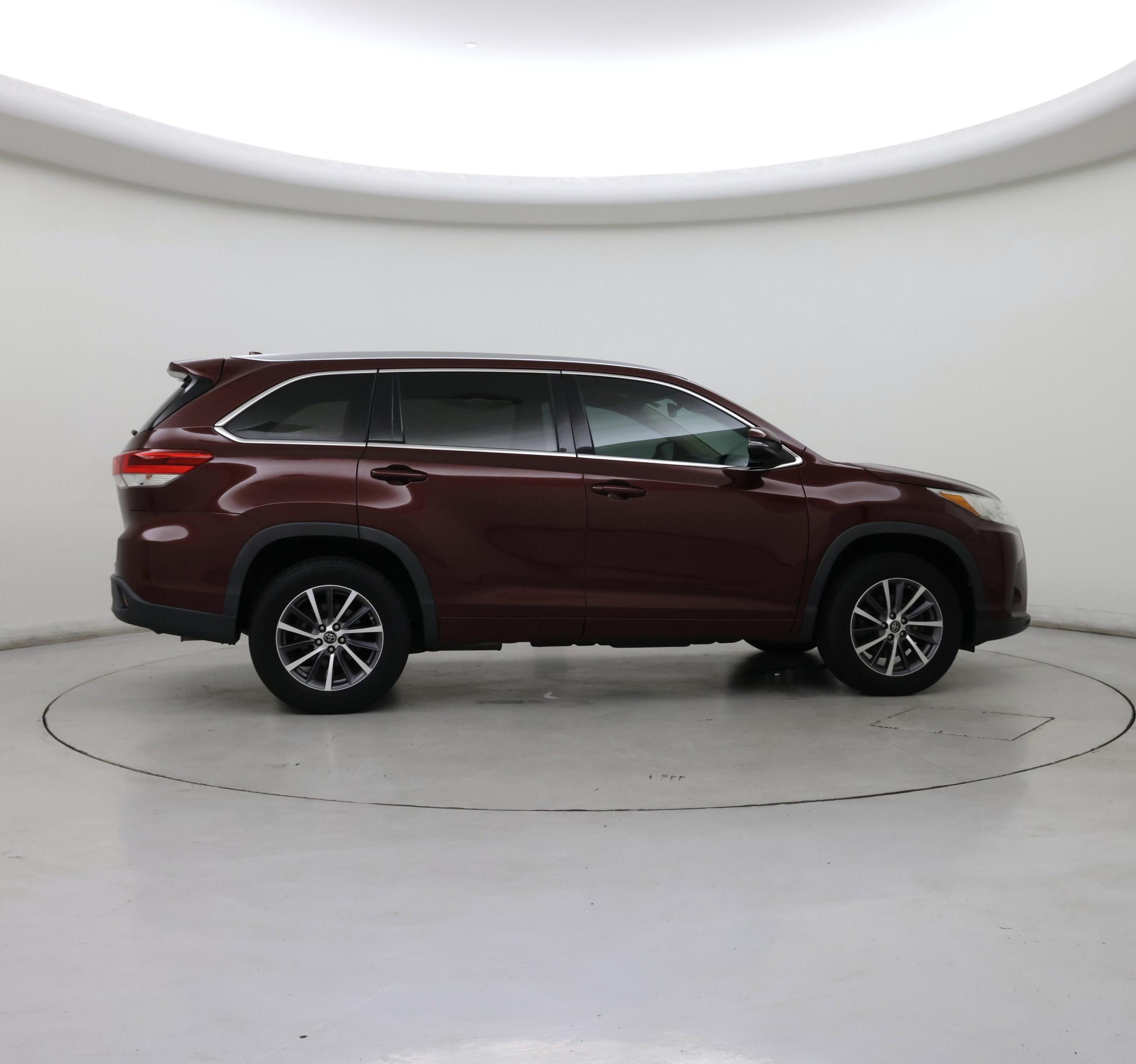 Thumbnail: 2018 Toyota Highlander - 7