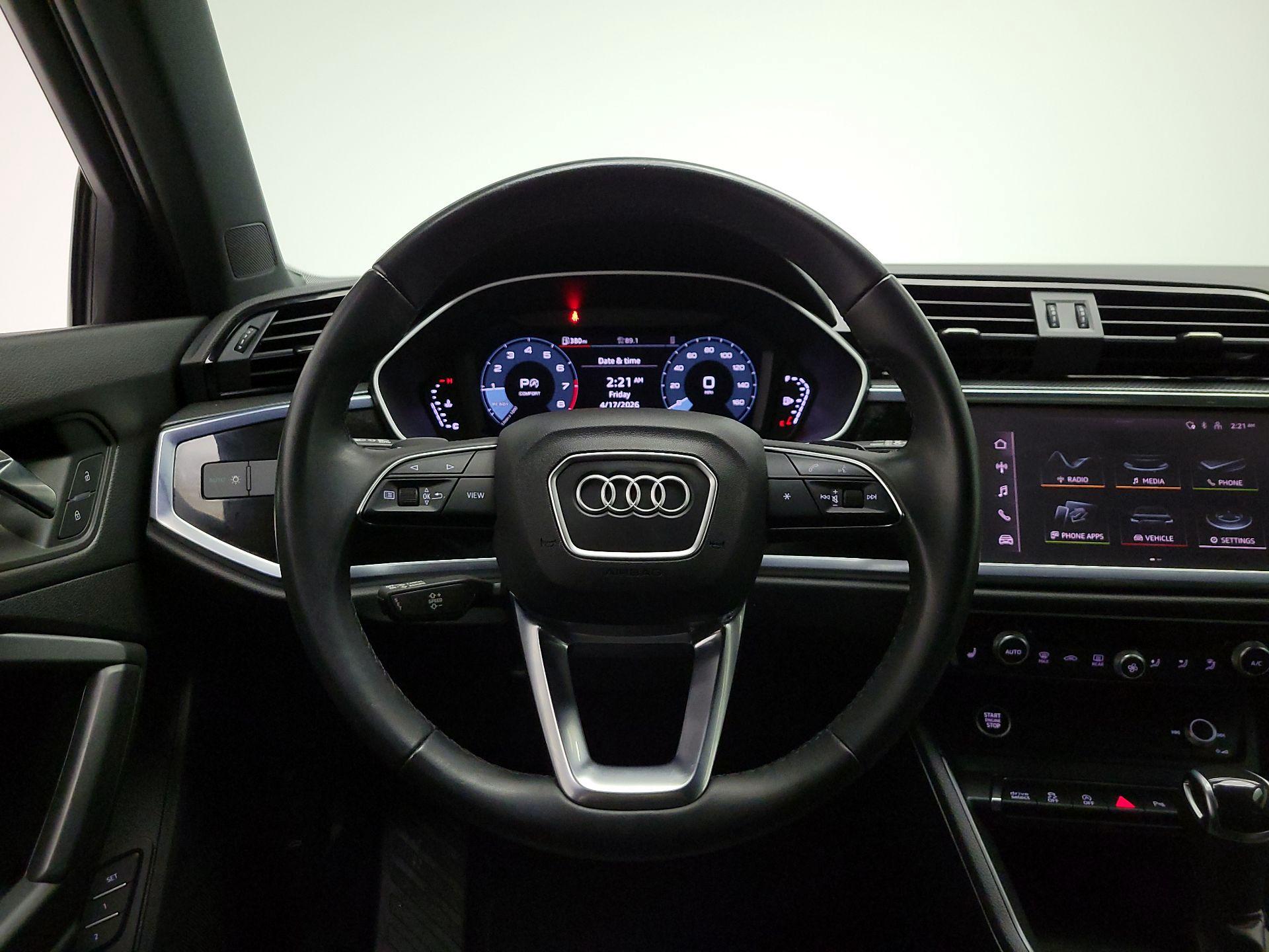 Thumbnail: 2022 Audi Q3 - 10