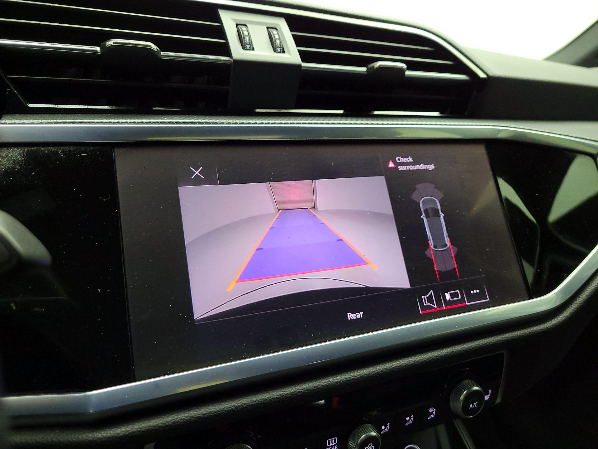 Thumbnail: 2022 Audi Q3 - 13