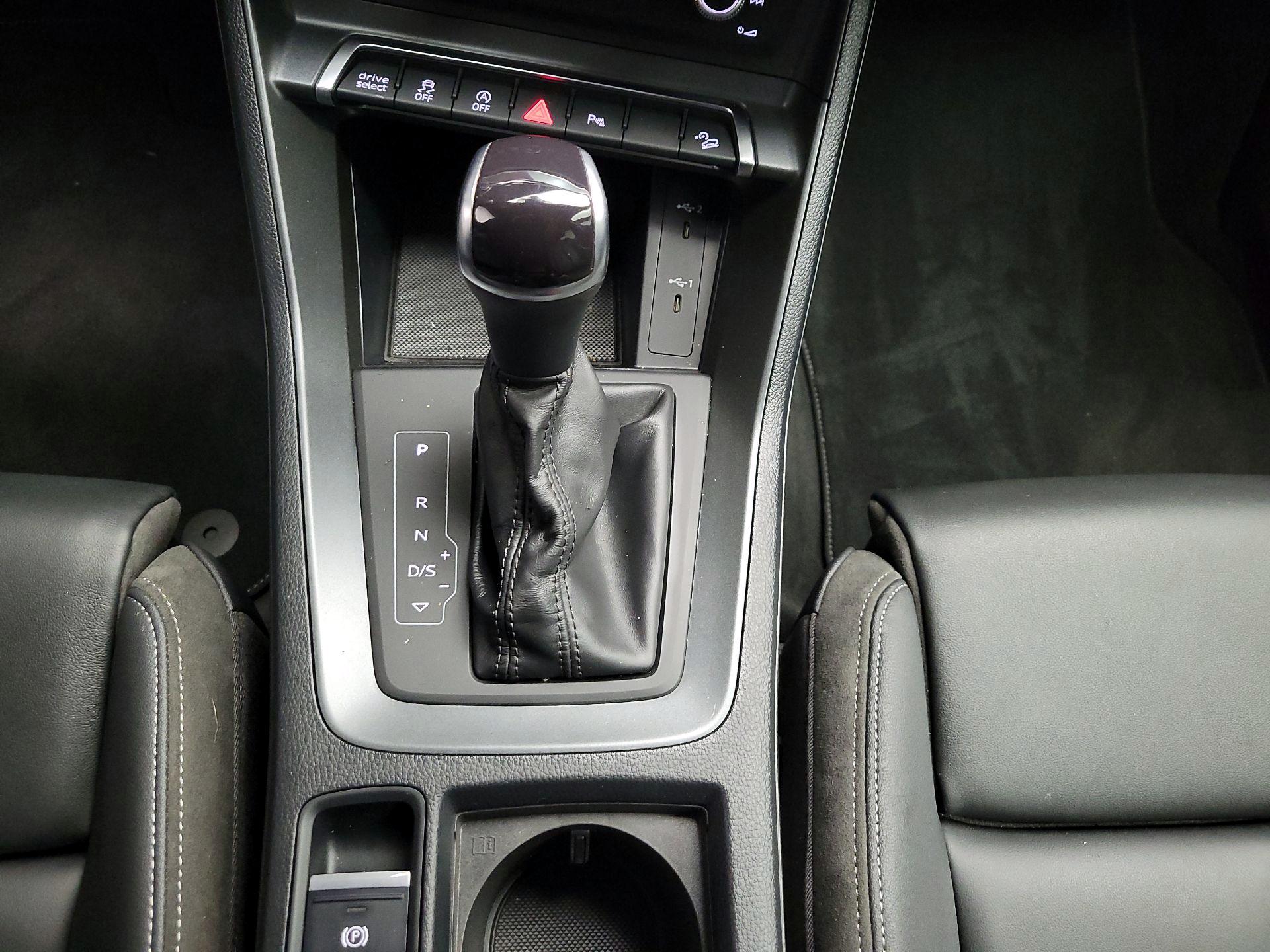 Thumbnail: 2022 Audi Q3 - 16