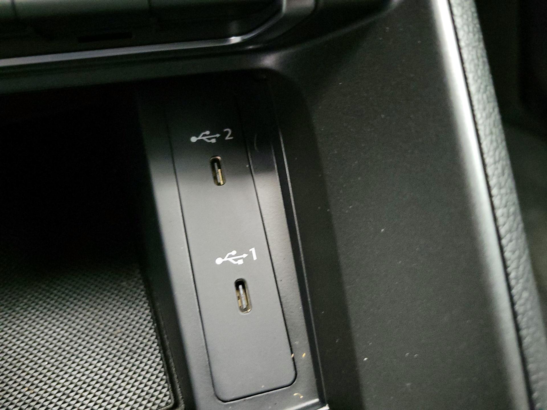 Thumbnail: 2022 Audi Q3 - 17