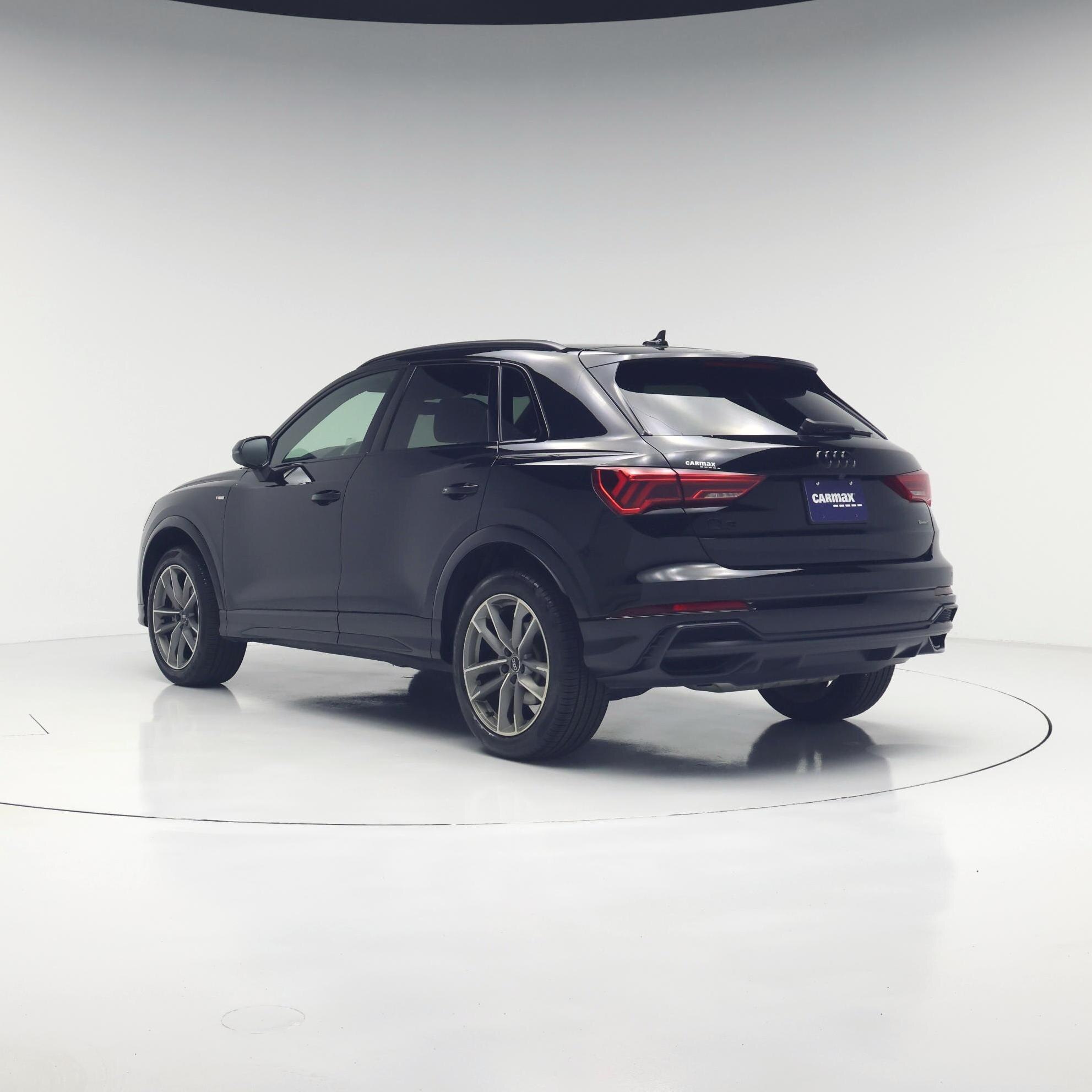 Thumbnail: 2022 Audi Q3 - 2