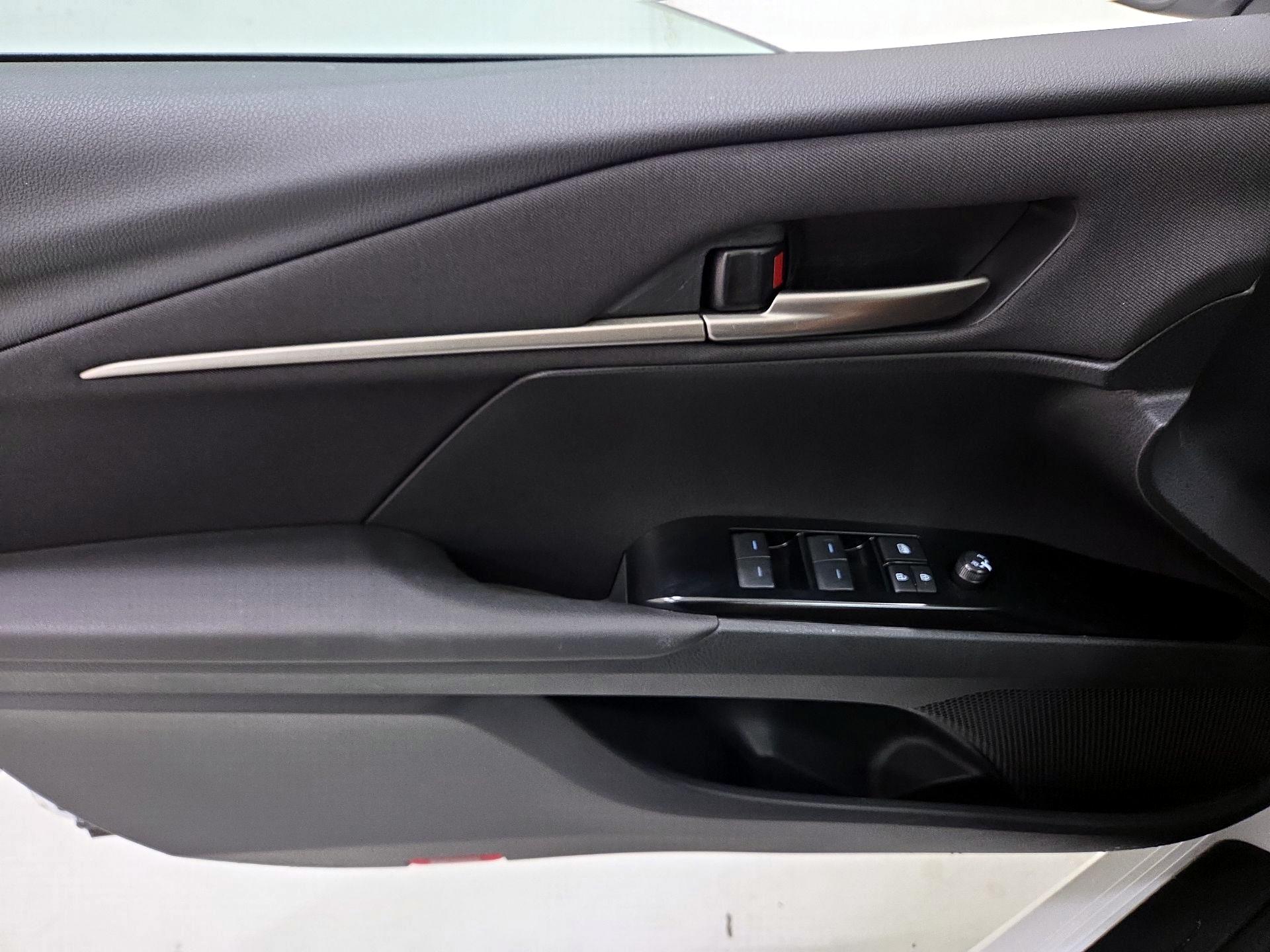 Thumbnail: 2025 Toyota Camry - 12
