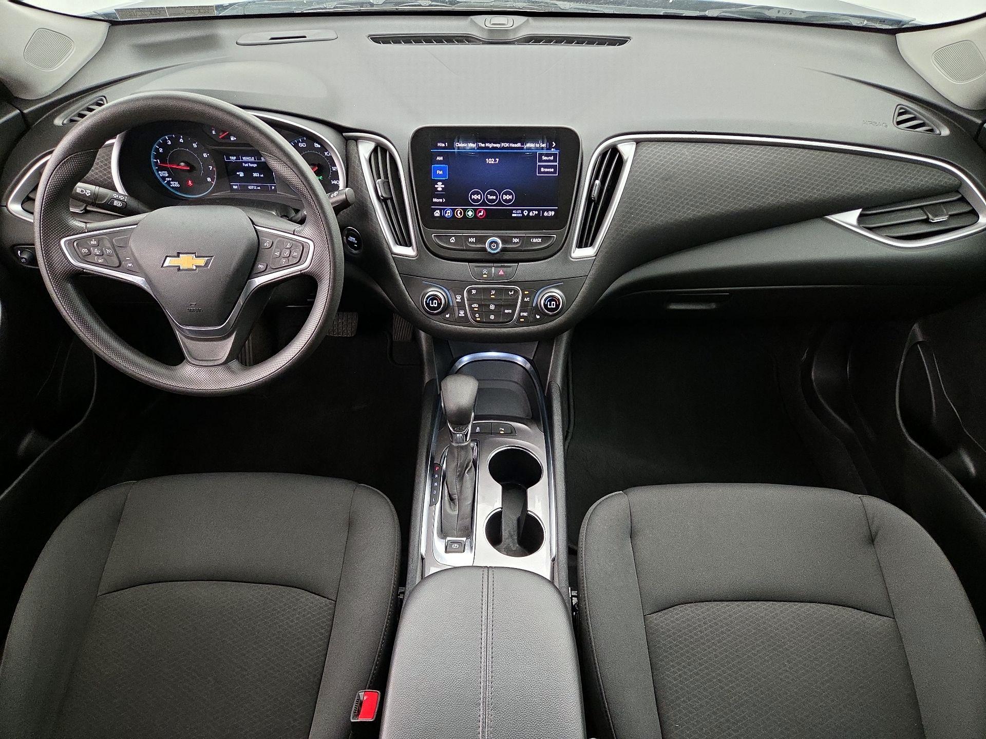 Thumbnail: 2022 Chevrolet Malibu - 9