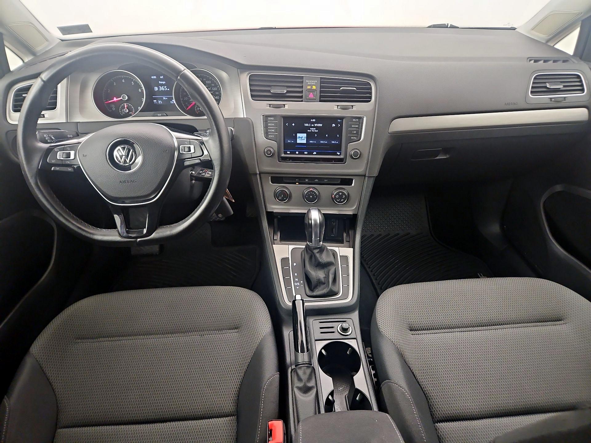 Thumbnail: 2017 Volkswagen Golf - 9