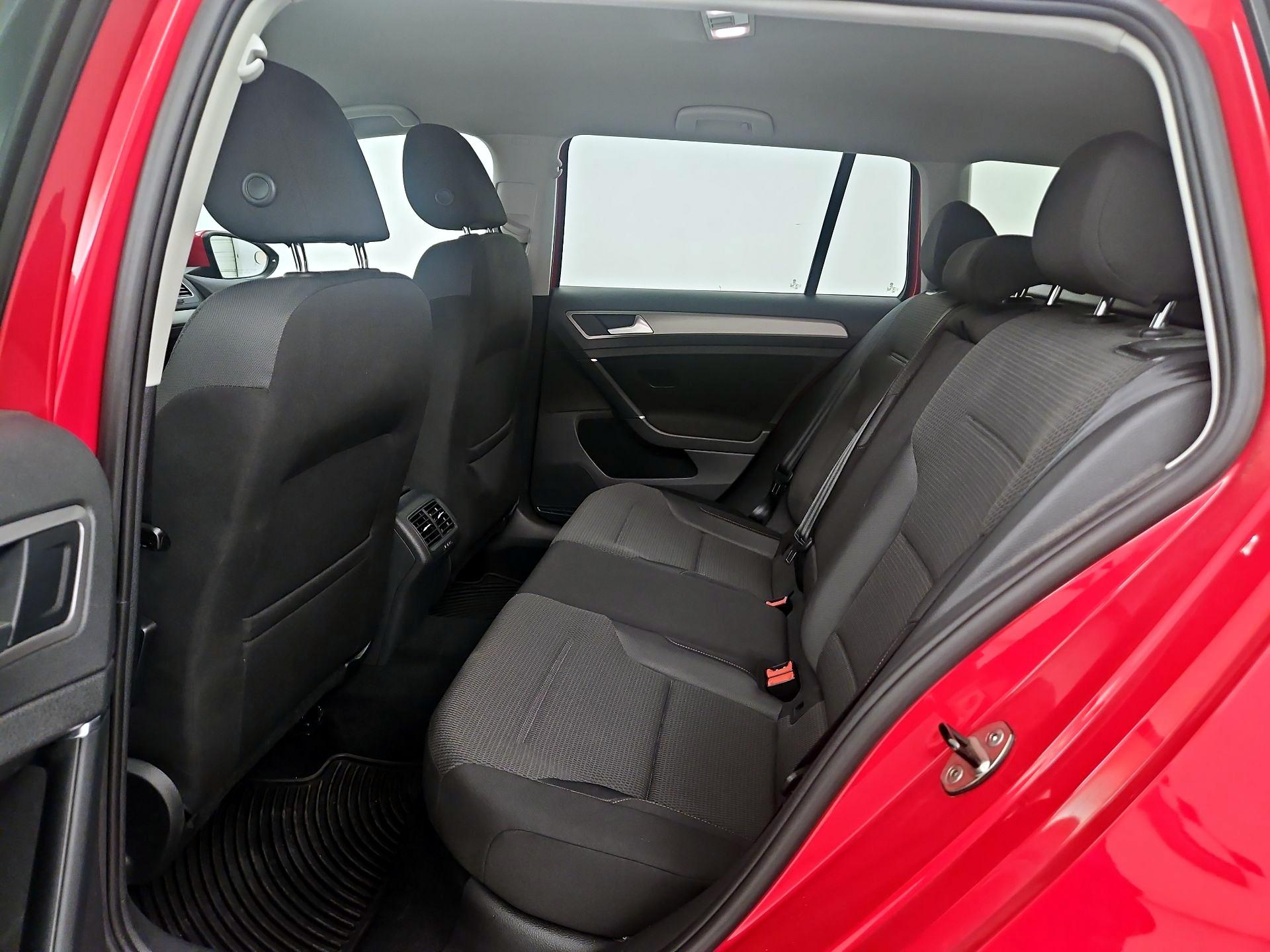 Thumbnail: 2017 Volkswagen Golf - 19