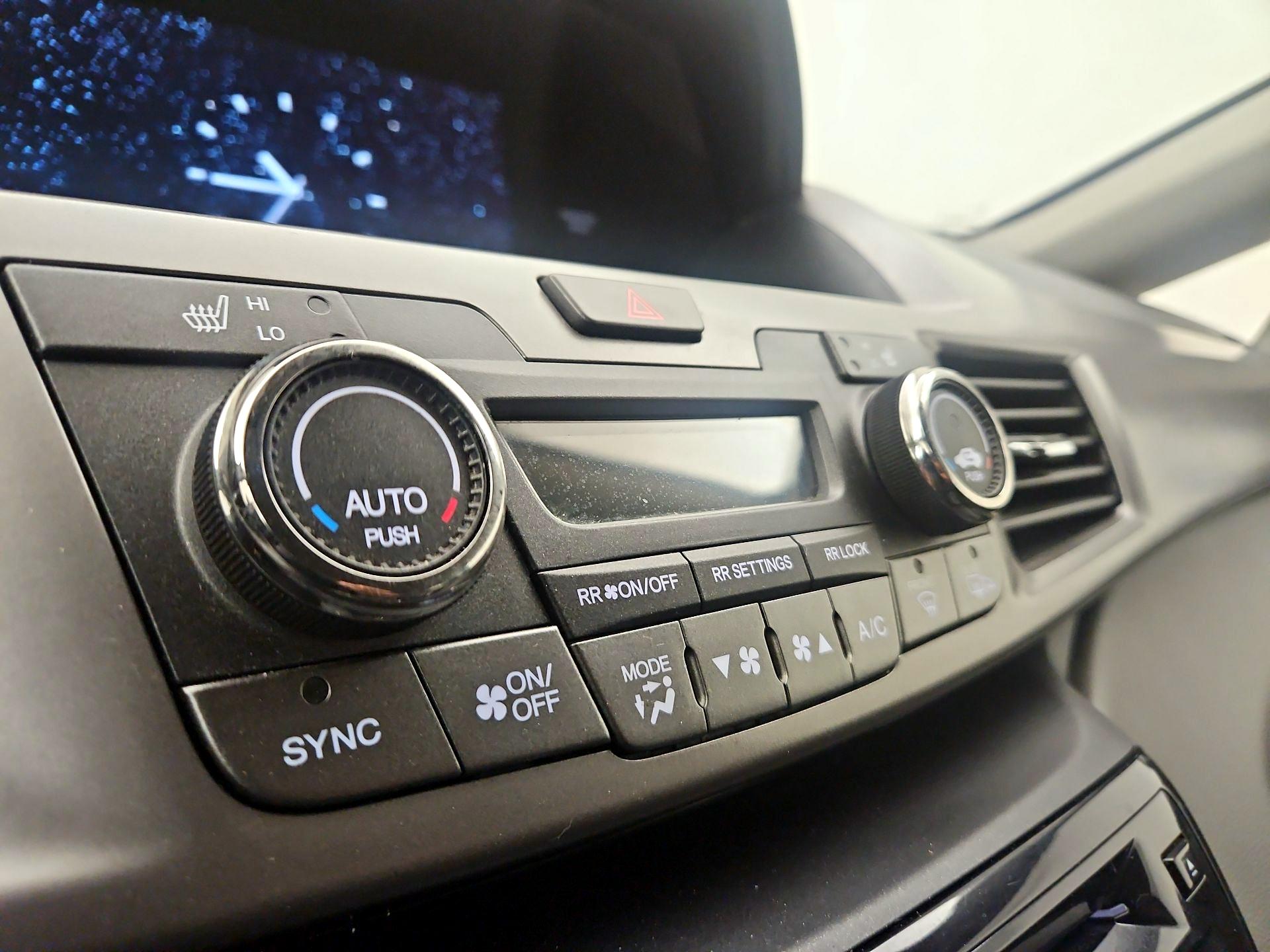 Thumbnail: 2016 Honda Odyssey - 16