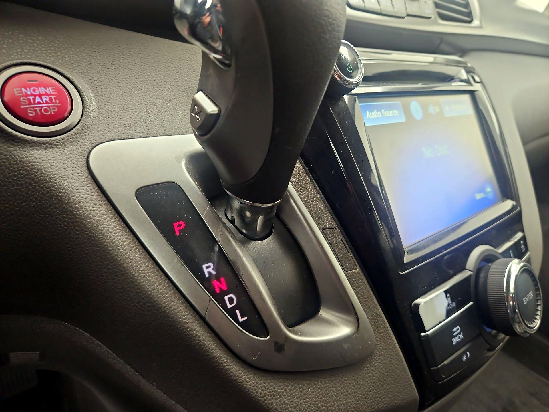 Thumbnail: 2016 Honda Odyssey - 17