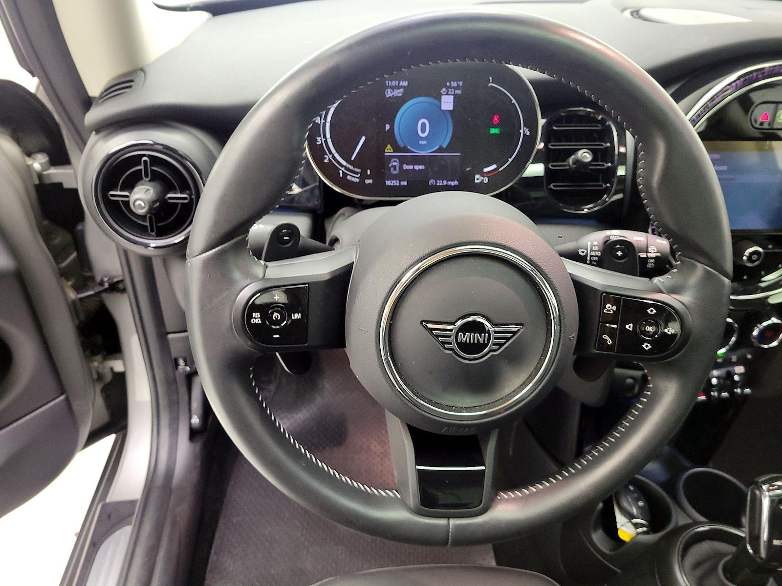 2023 MINI 3 Door S - Photo 9