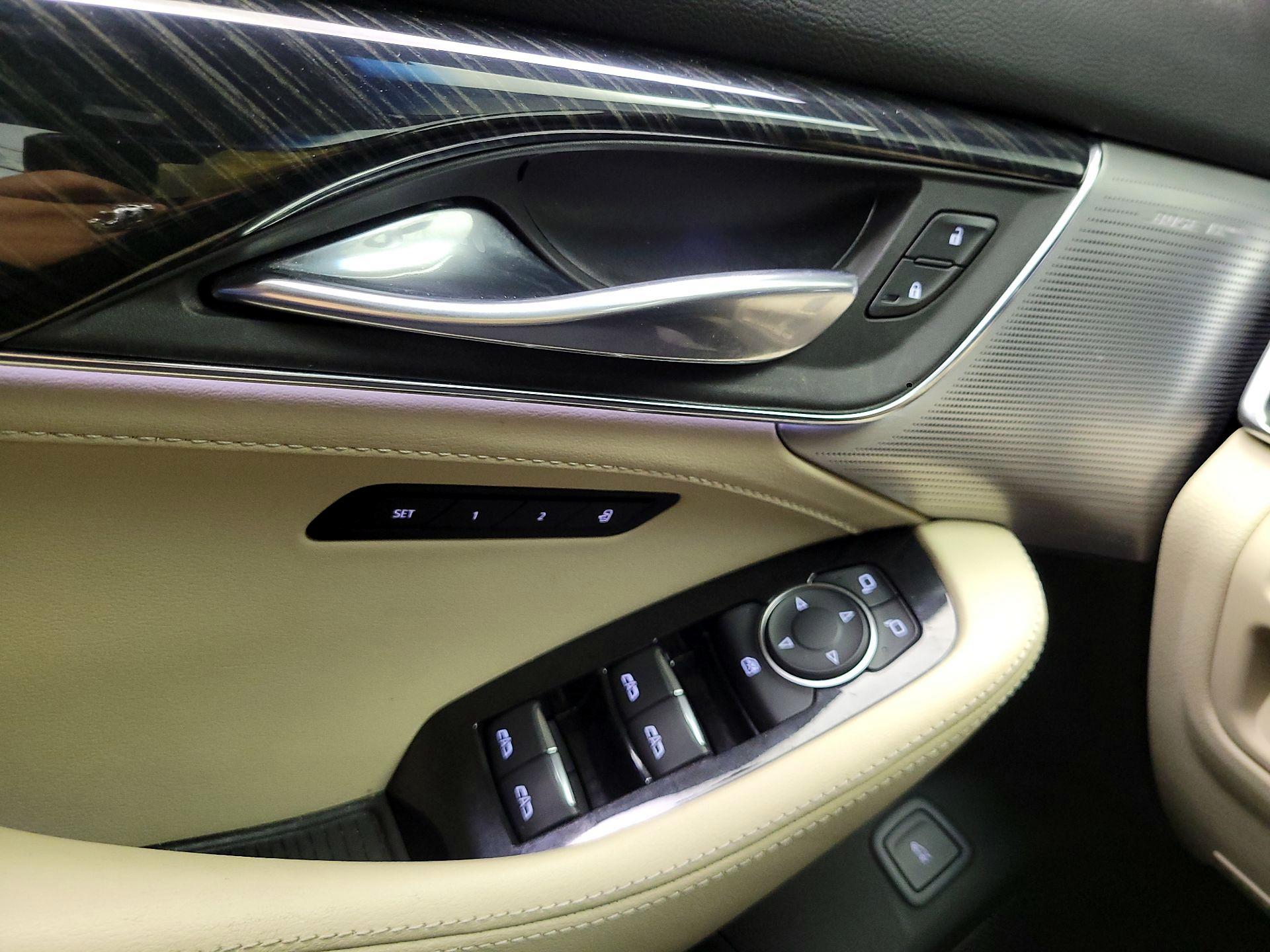Thumbnail: 2022 Cadillac CT5 - 10