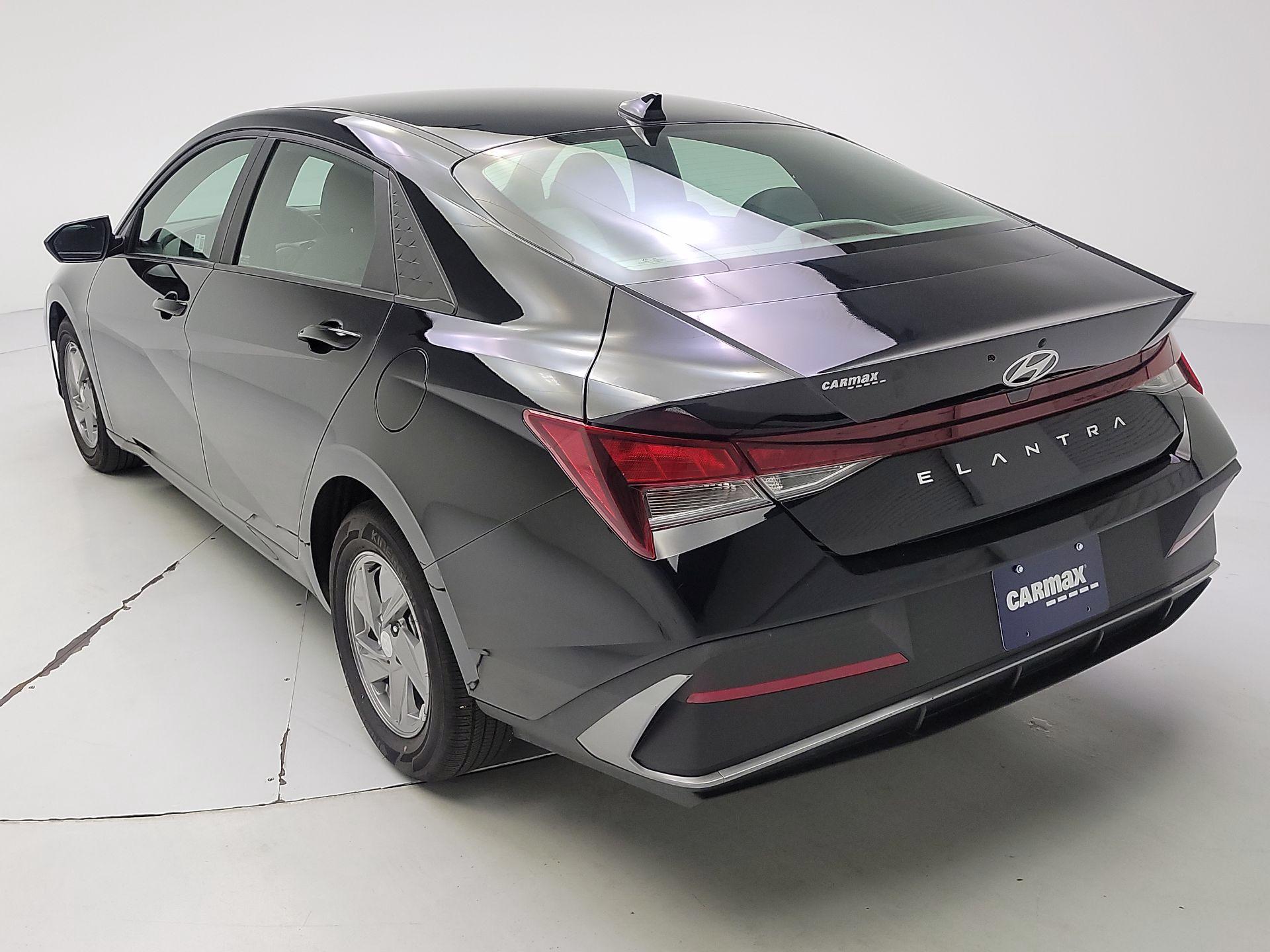 Thumbnail: 2024 Hyundai Elantra - 7