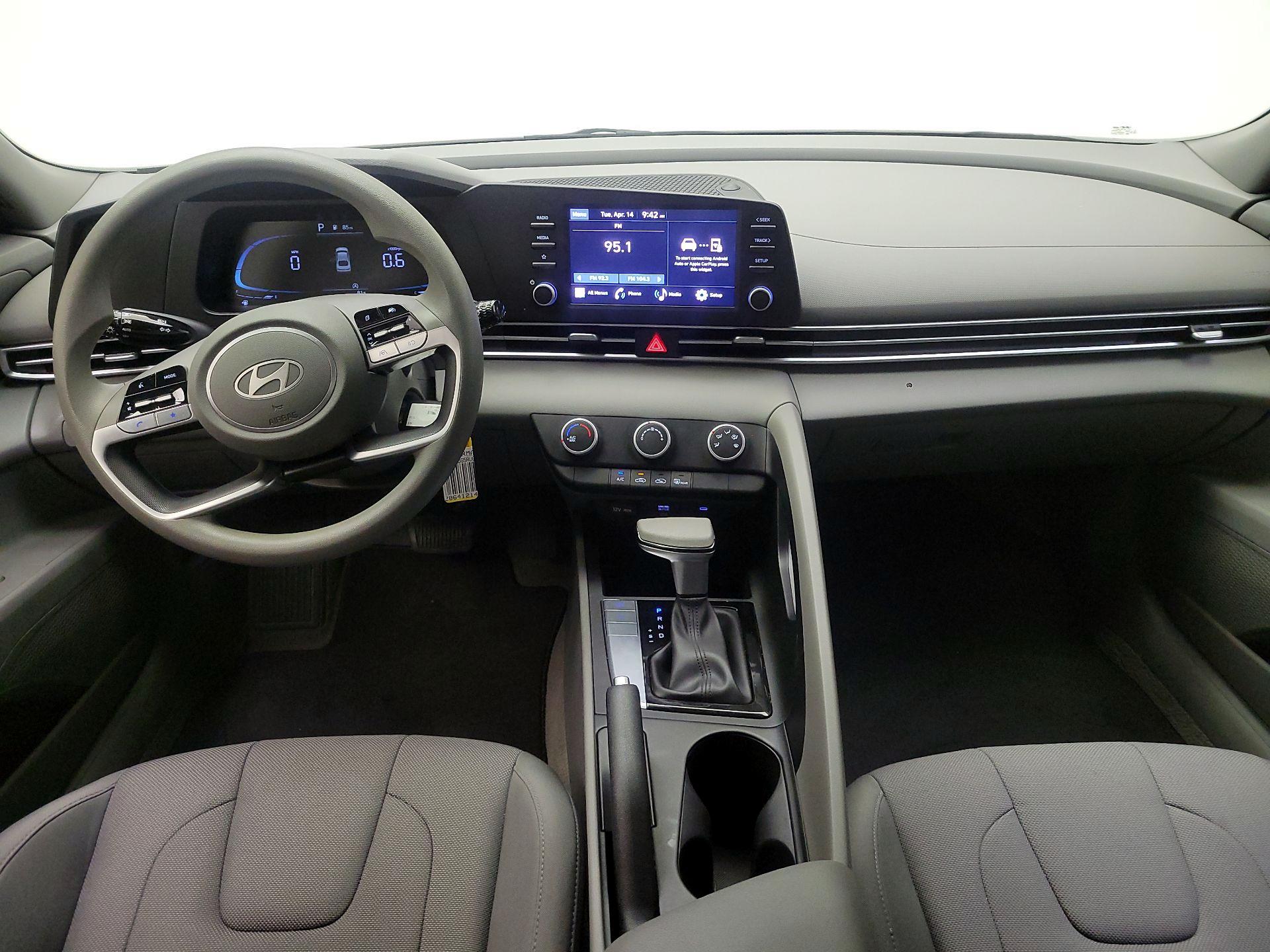 Thumbnail: 2024 Hyundai Elantra - 8